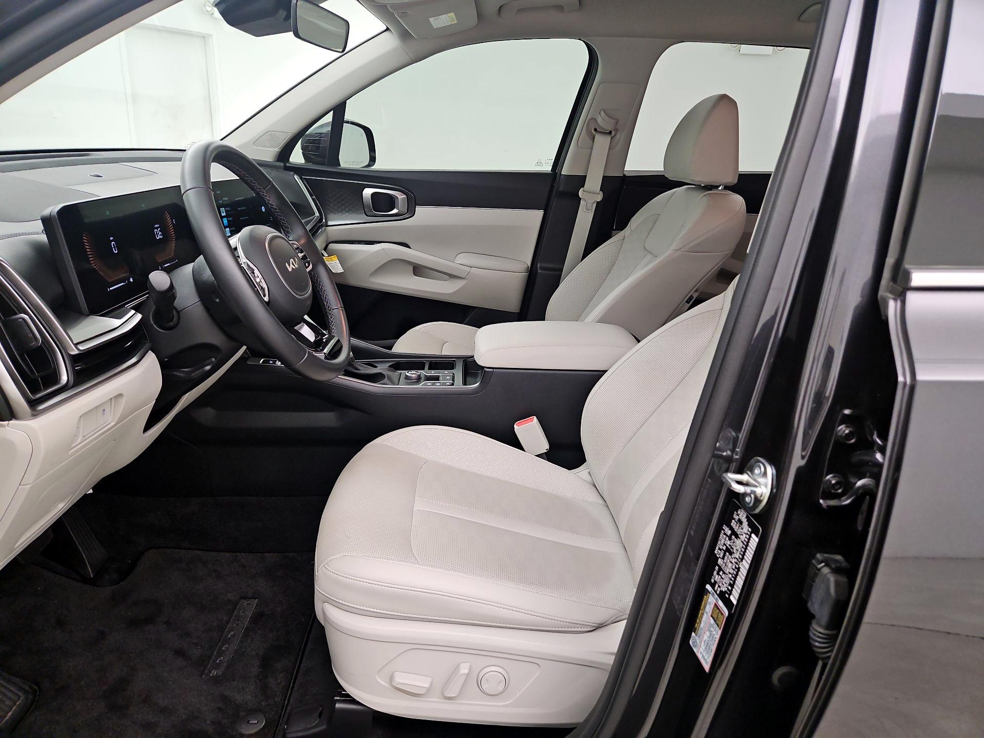Thumbnail: 2025 Kia Sorento - 11