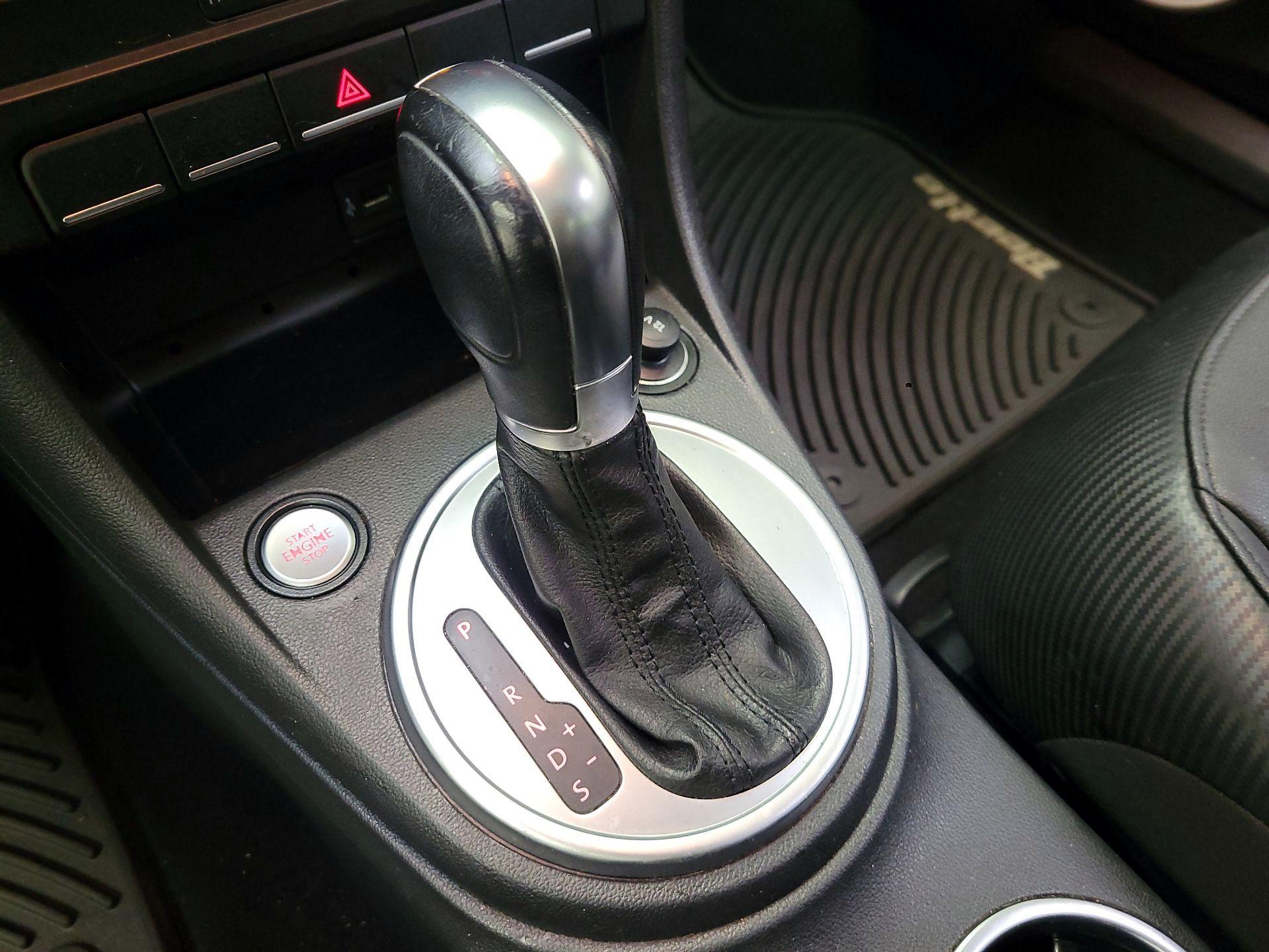 Thumbnail: 2016 Volkswagen Beetle - 18