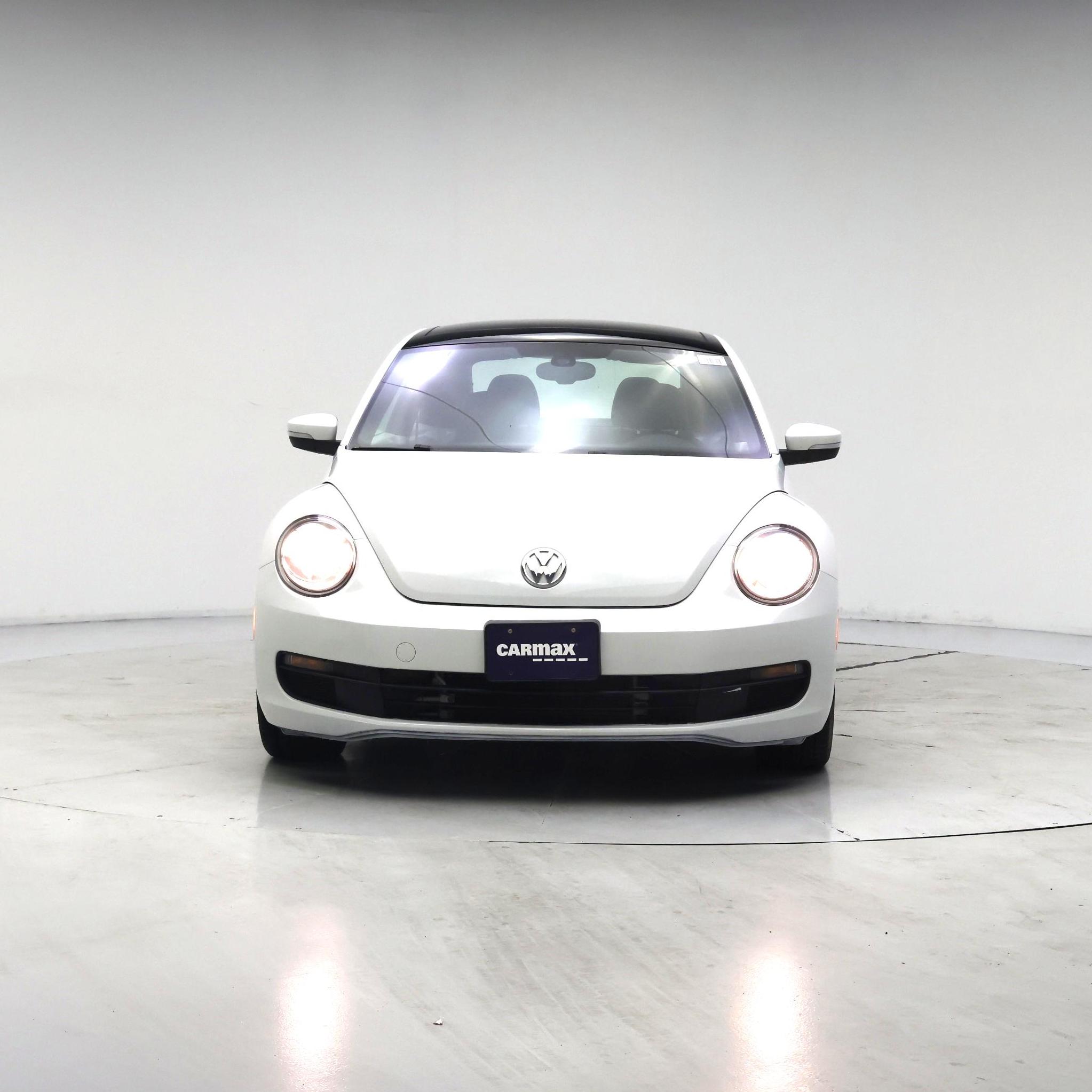Thumbnail: 2016 Volkswagen Beetle - 5