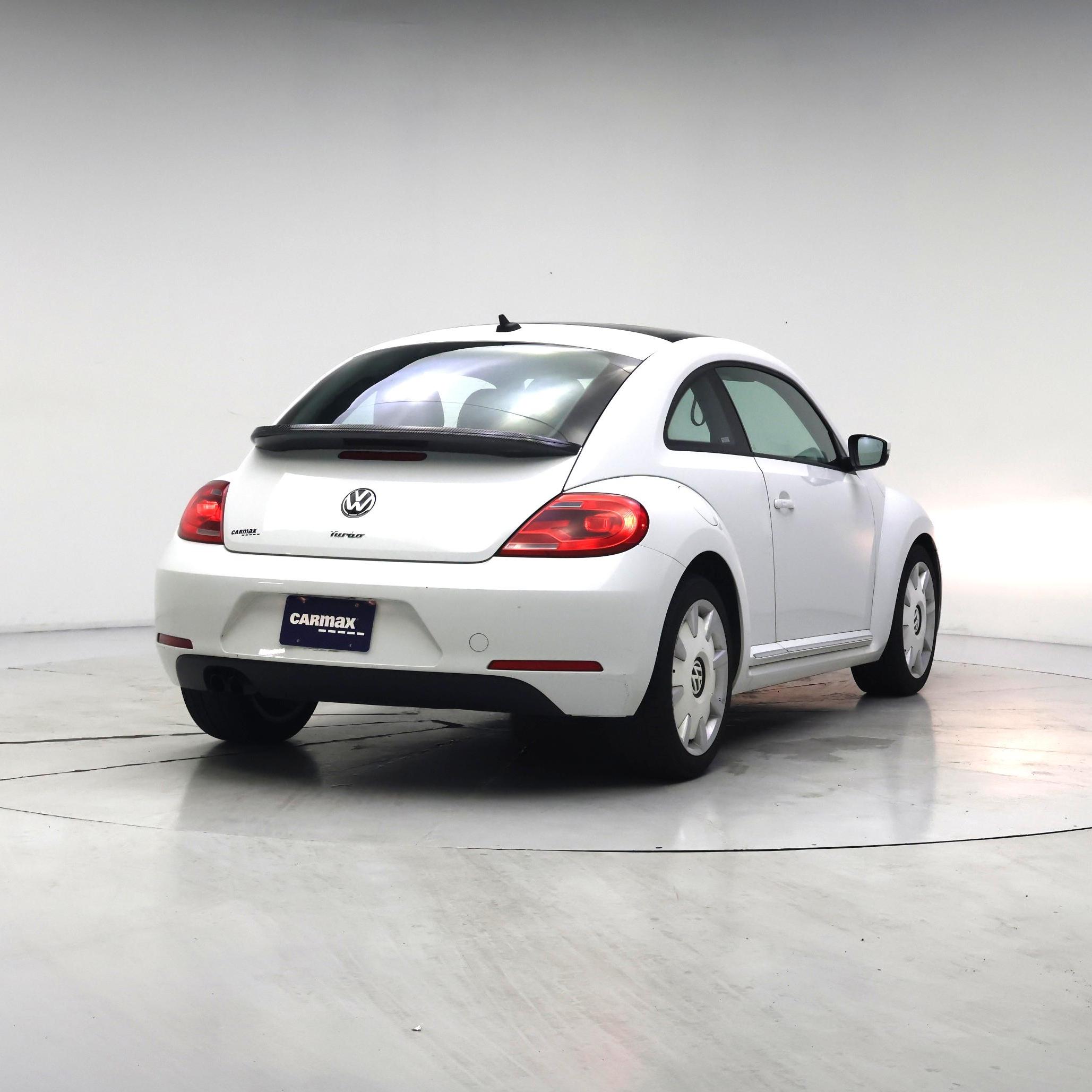 Thumbnail: 2016 Volkswagen Beetle - 8