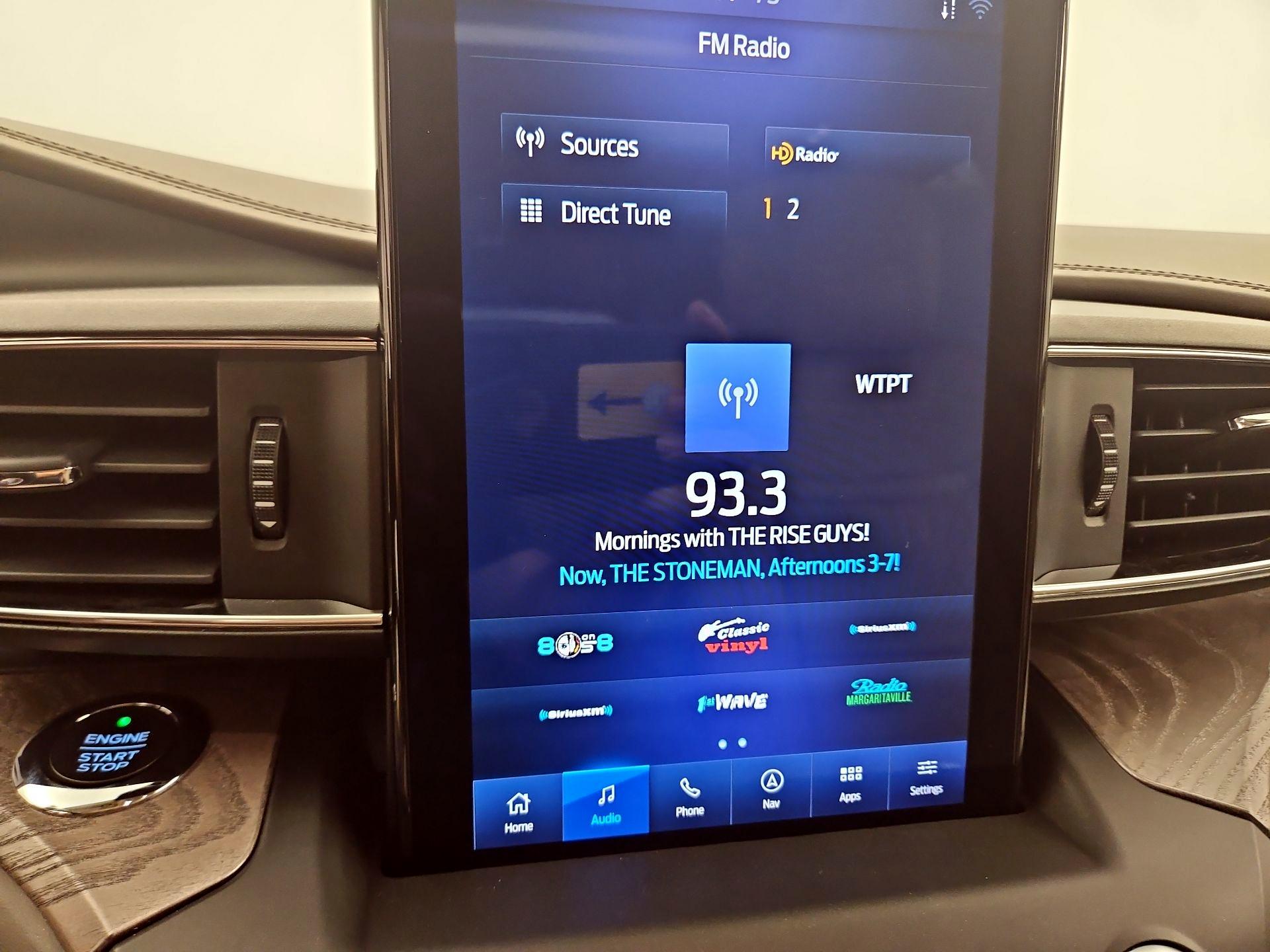 Thumbnail: 2020 Ford Explorer - 16