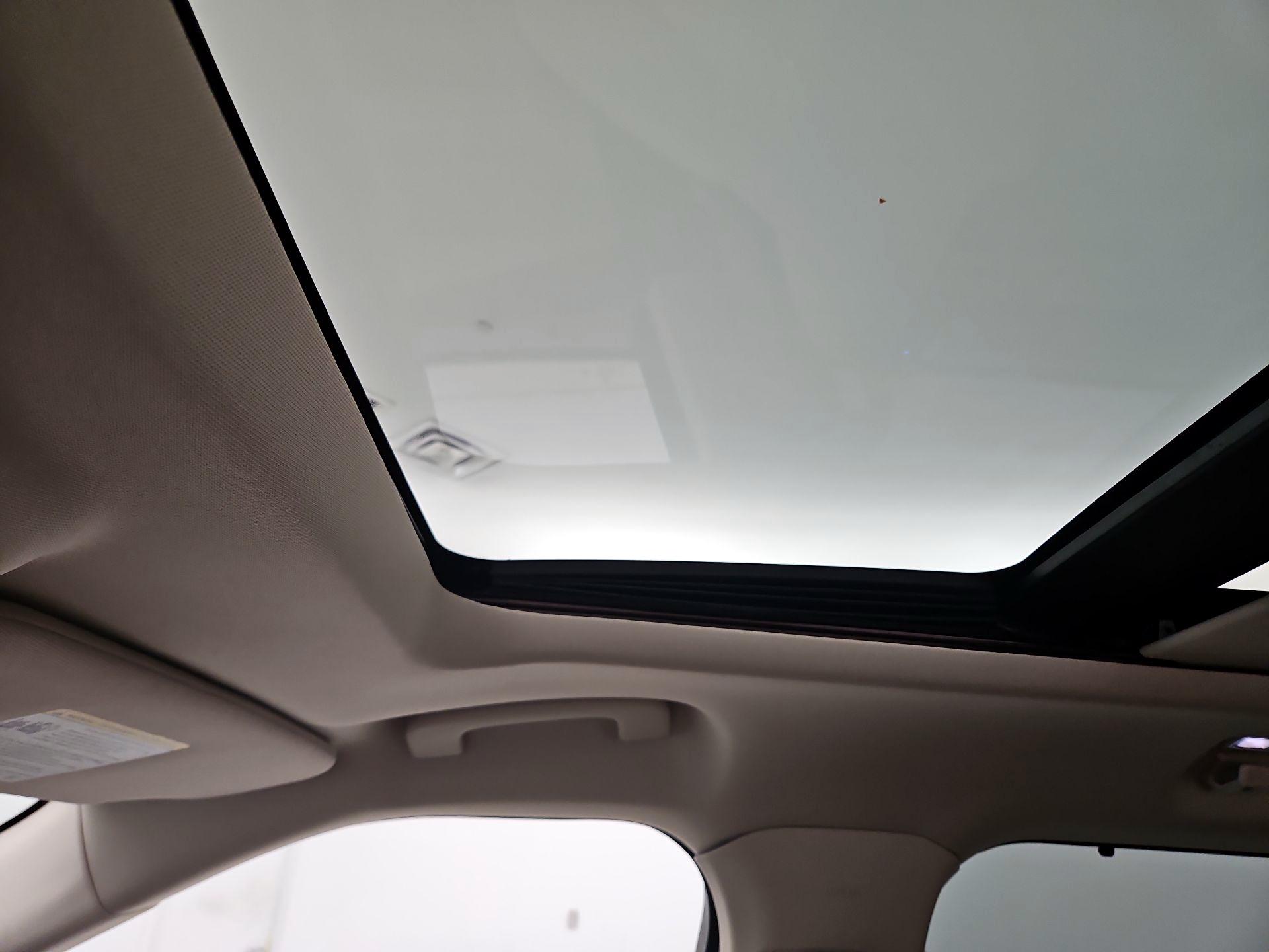 Thumbnail: 2020 Ford Explorer - 20