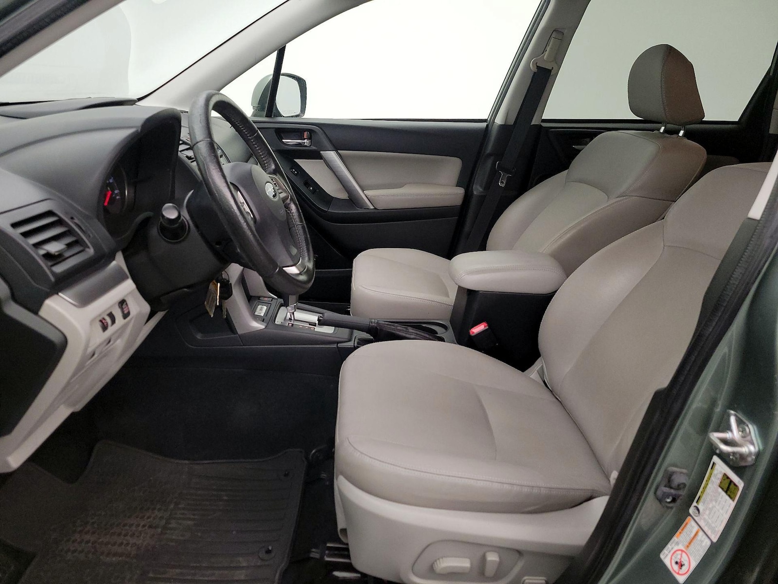 2015 Subaru Forester i Limited - Photo 12
