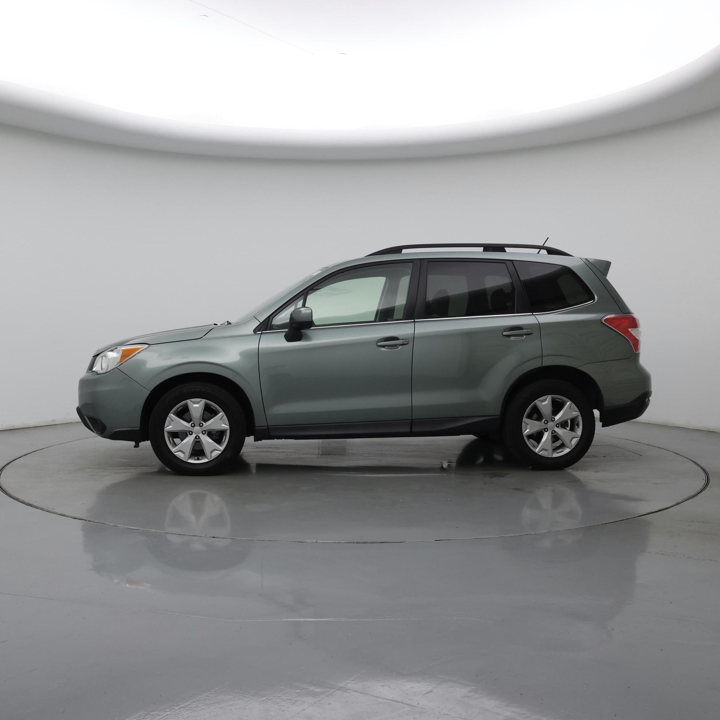 Thumbnail: 2015 Subaru Forester - 3