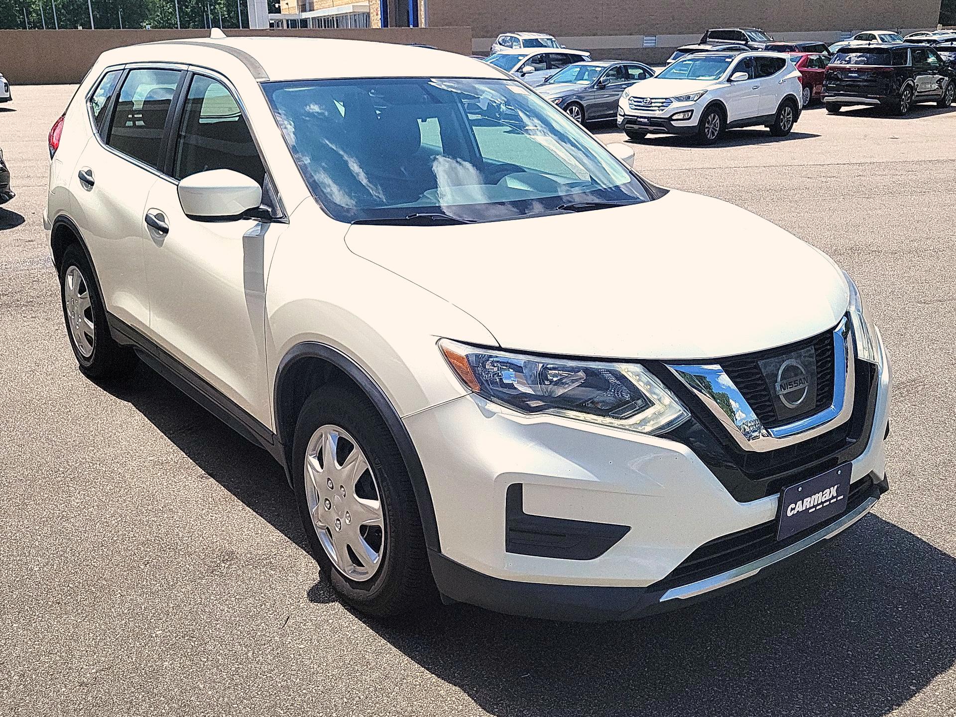Thumbnail: 2017 Nissan Rogue - 1