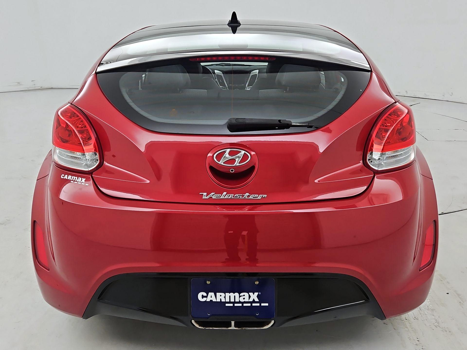Thumbnail: 2016 Hyundai Veloster - 6