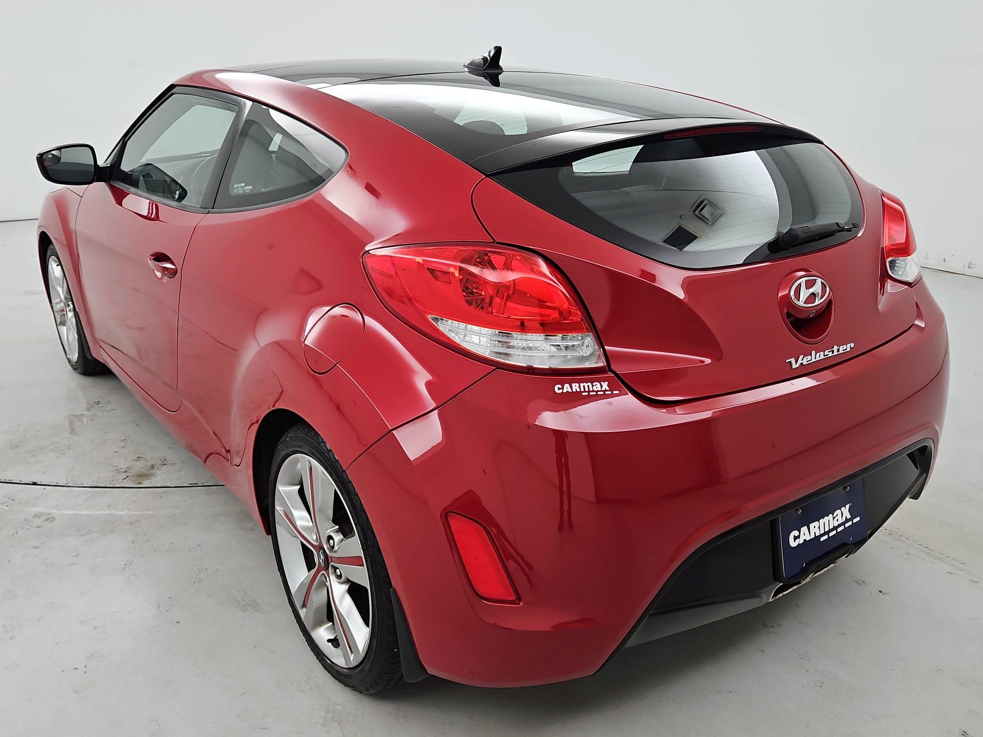 Thumbnail: 2016 Hyundai Veloster - 7