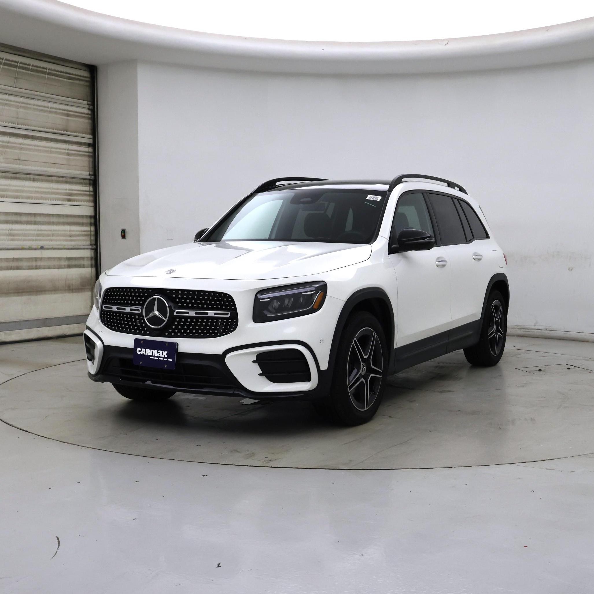 Thumbnail: 2026 Mercedes-Benz GLB - 4