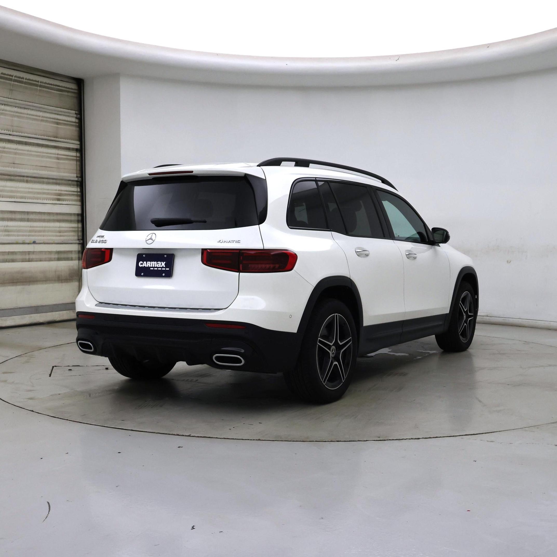 Thumbnail: 2026 Mercedes-Benz GLB - 8