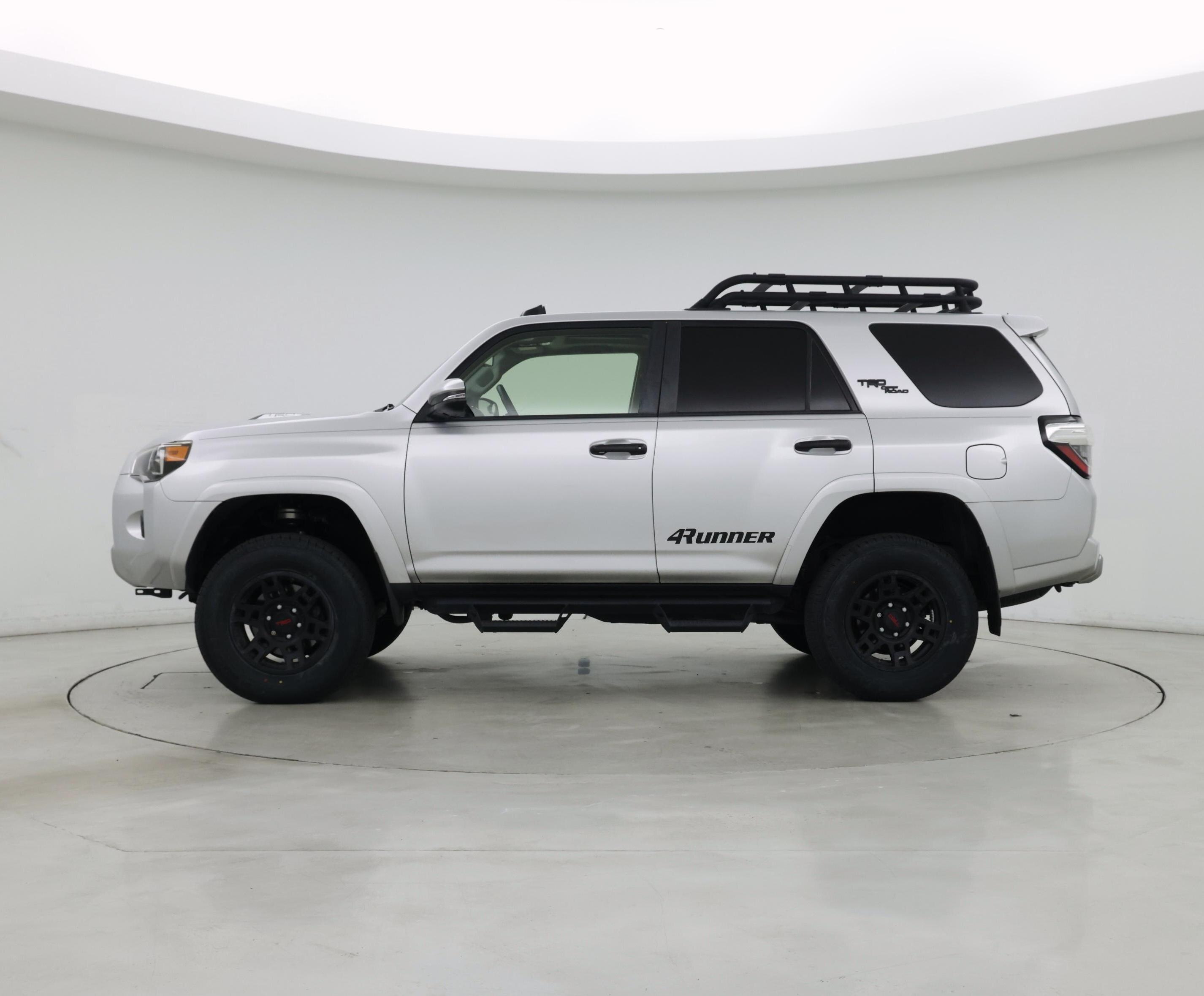 Thumbnail: 2019 Toyota 4Runner - 3