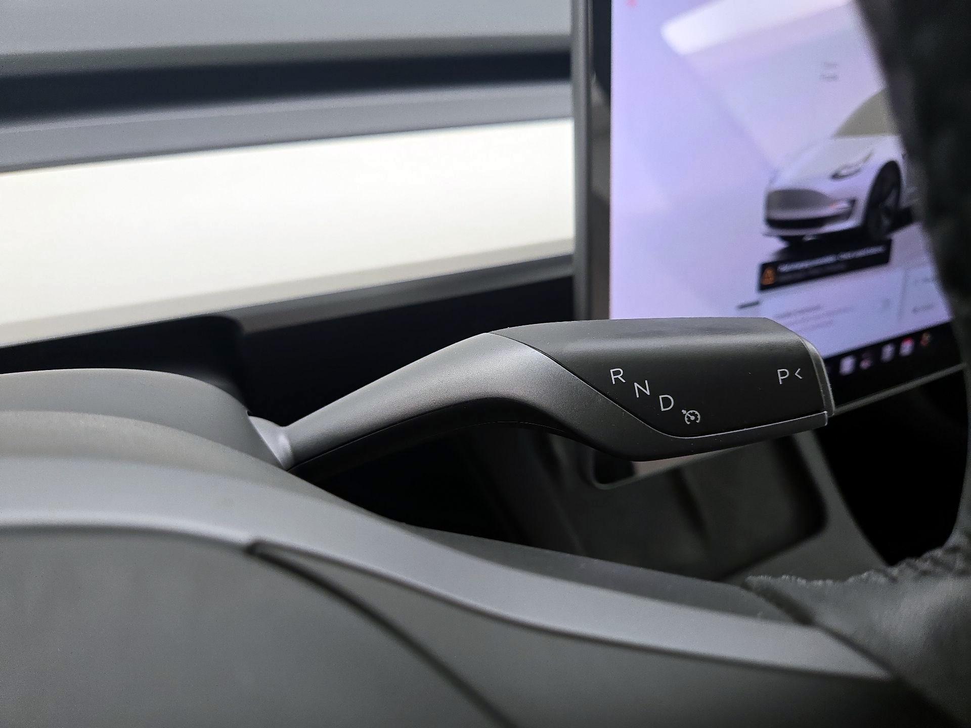 Thumbnail: 2023 Tesla Model 3 - 17