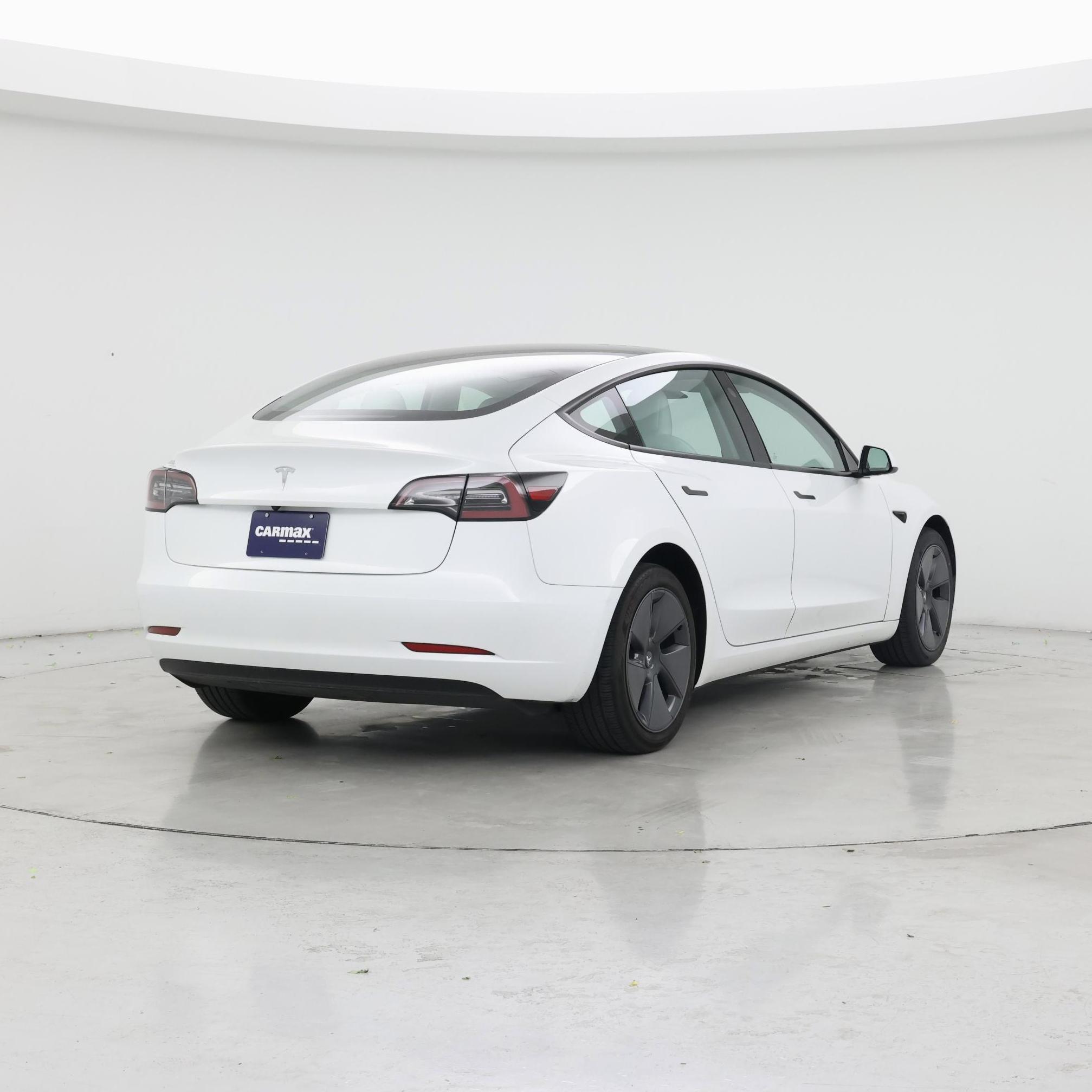Thumbnail: 2023 Tesla Model 3 - 8
