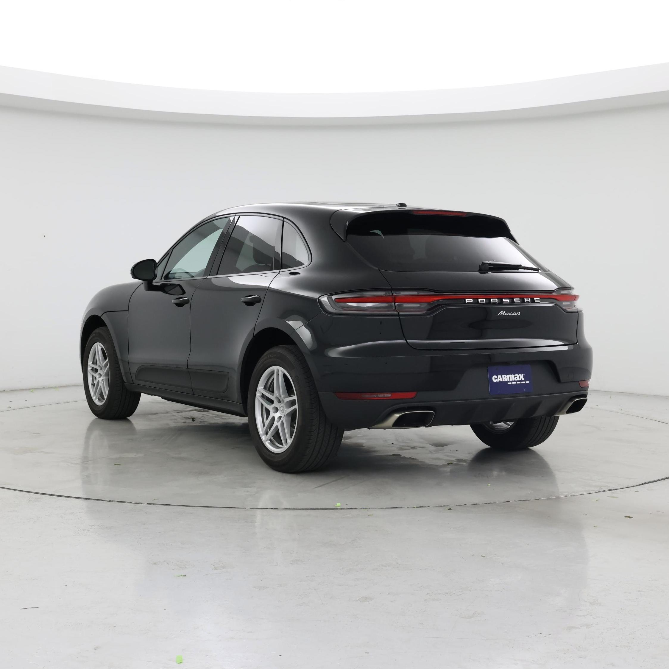 Thumbnail: 2021 Porsche Macan - 2