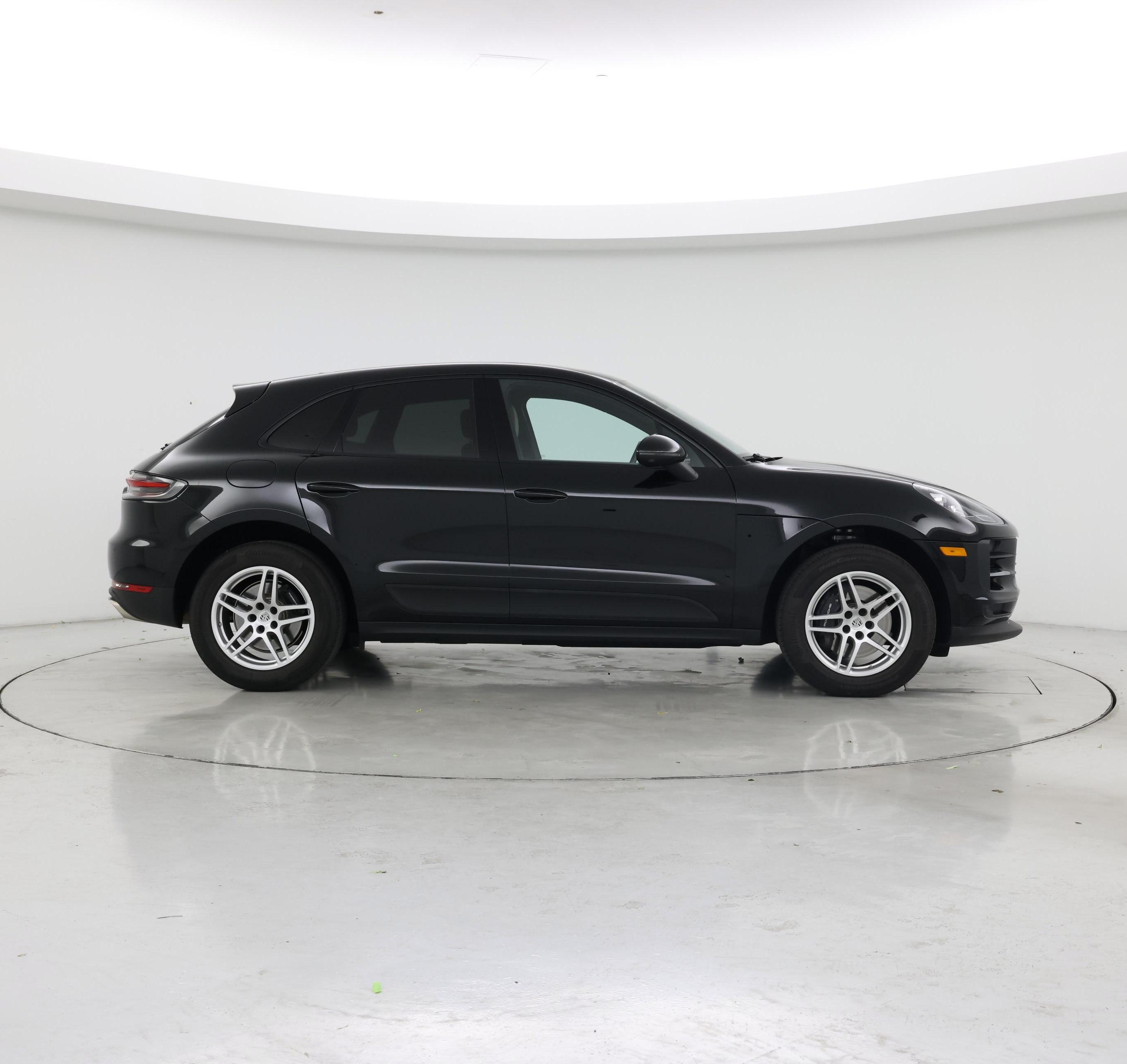 Thumbnail: 2021 Porsche Macan - 7