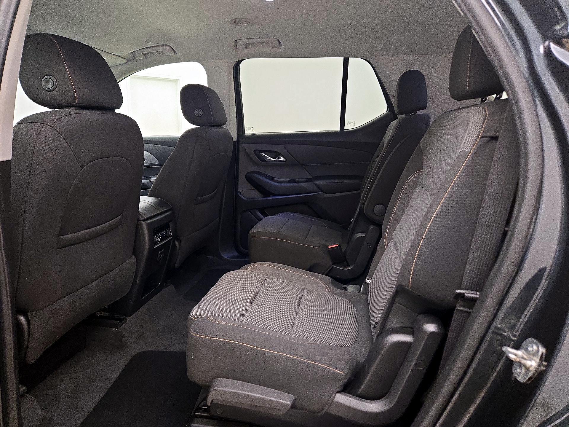Thumbnail: 2020 Chevrolet Traverse - 19