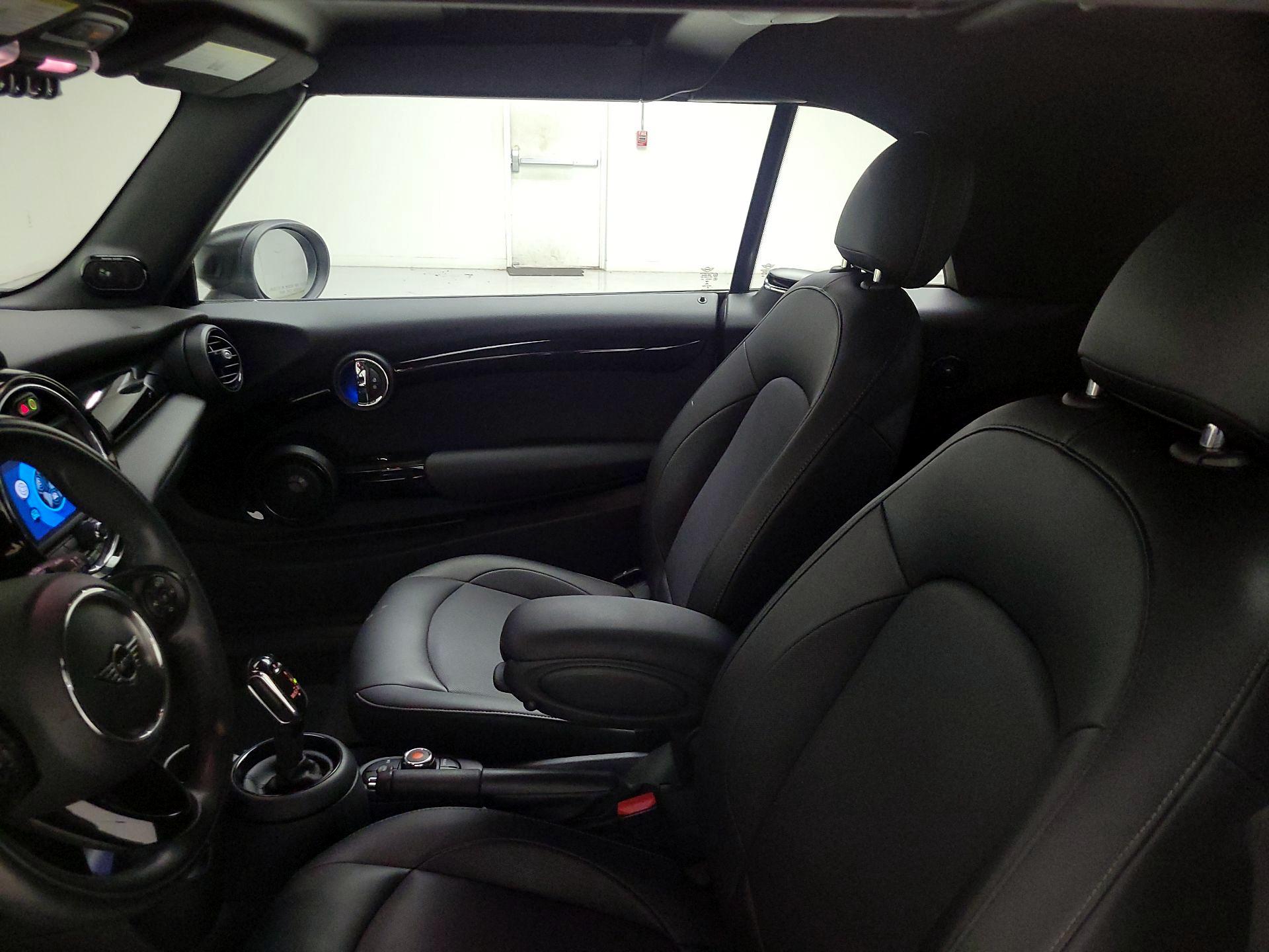 Thumbnail: 2021 MINI Cooper - 11
