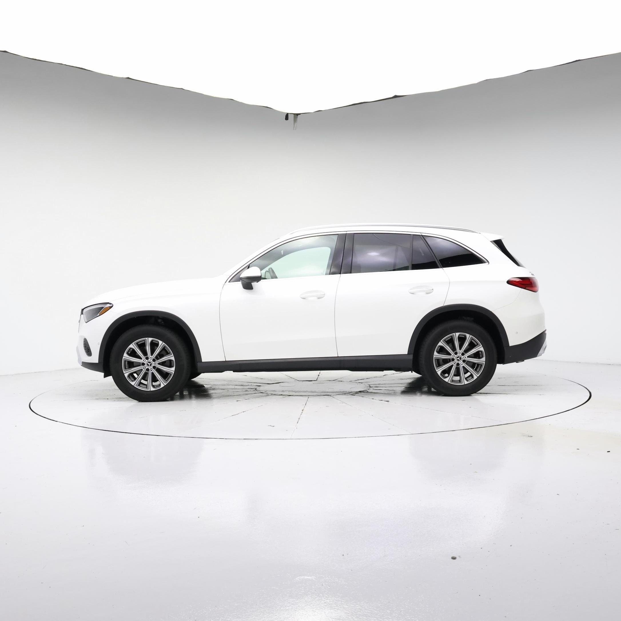 Thumbnail: 2024 Mercedes-Benz GLC - 3
