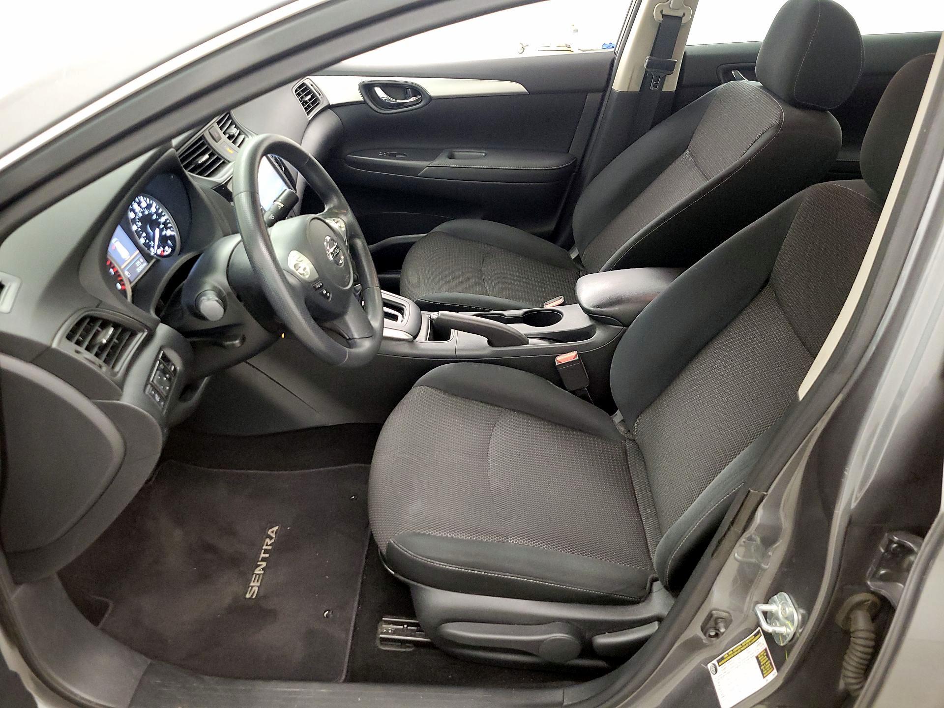 Thumbnail: 2019 Nissan Sentra - 11