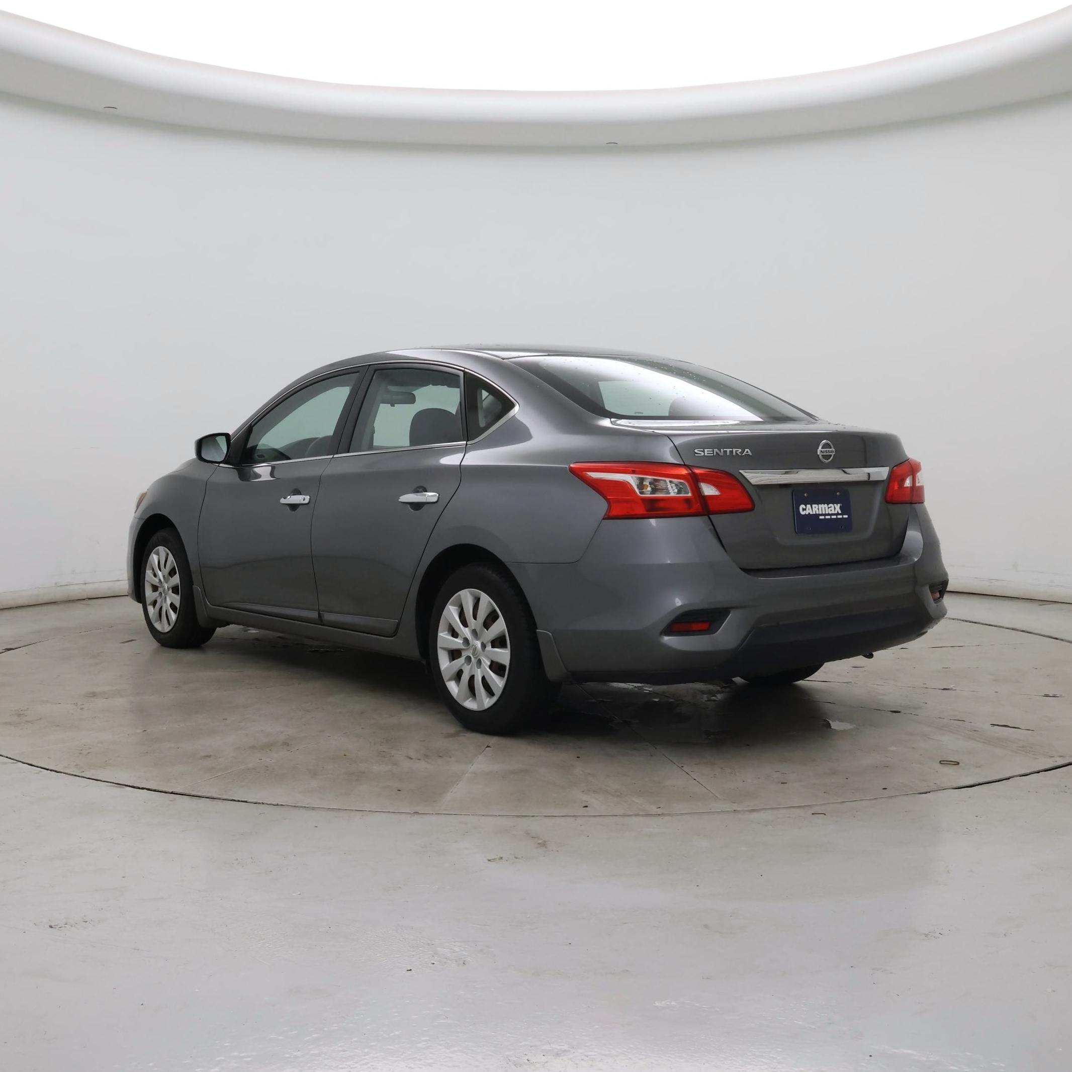 Thumbnail: 2019 Nissan Sentra - 2
