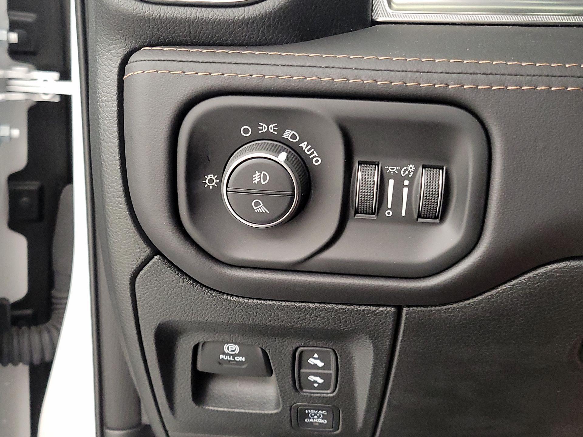 Thumbnail: 2026 RAM 1500 - 13