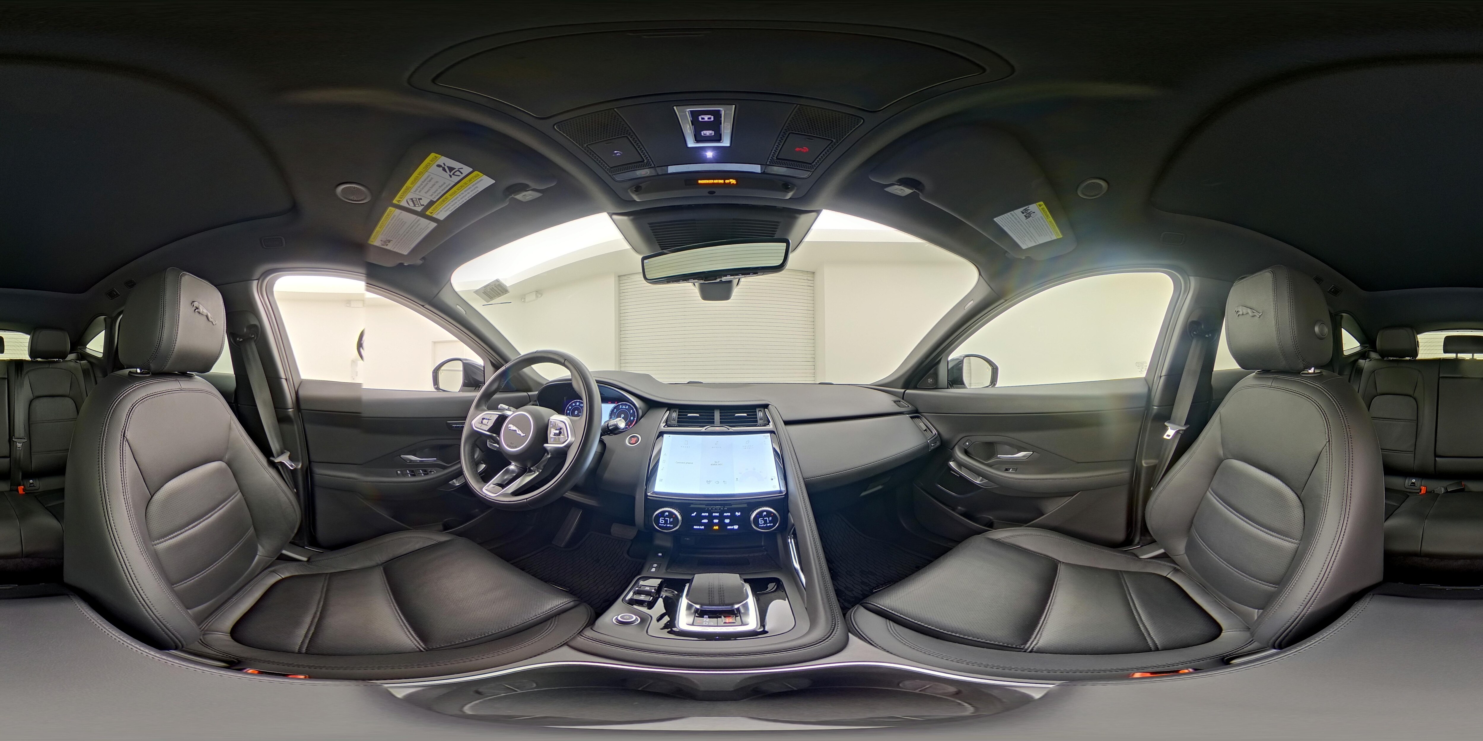 2022 Jaguar E-Pace SE - Photo 26