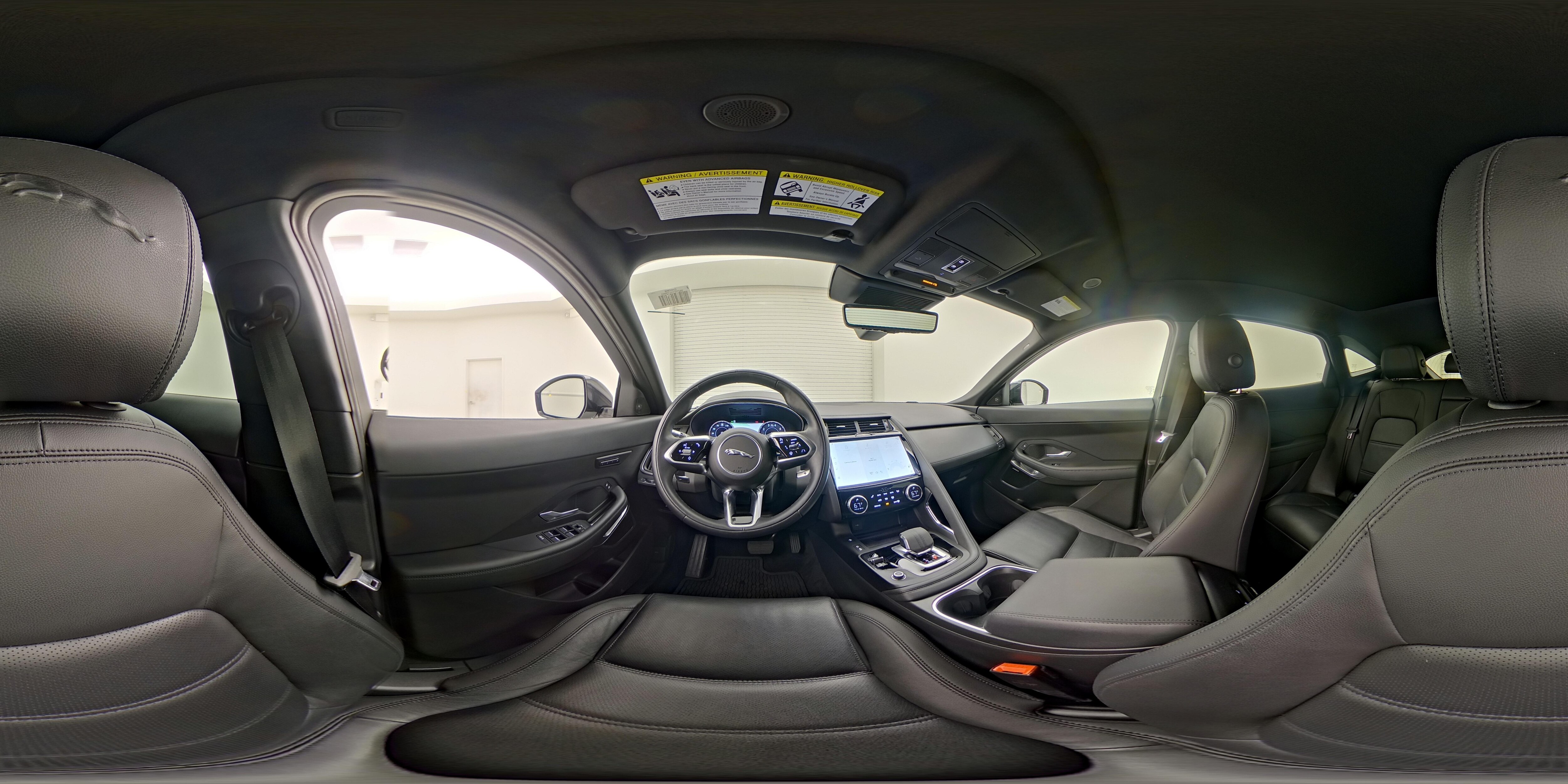 2022 Jaguar E-Pace SE - Photo 28