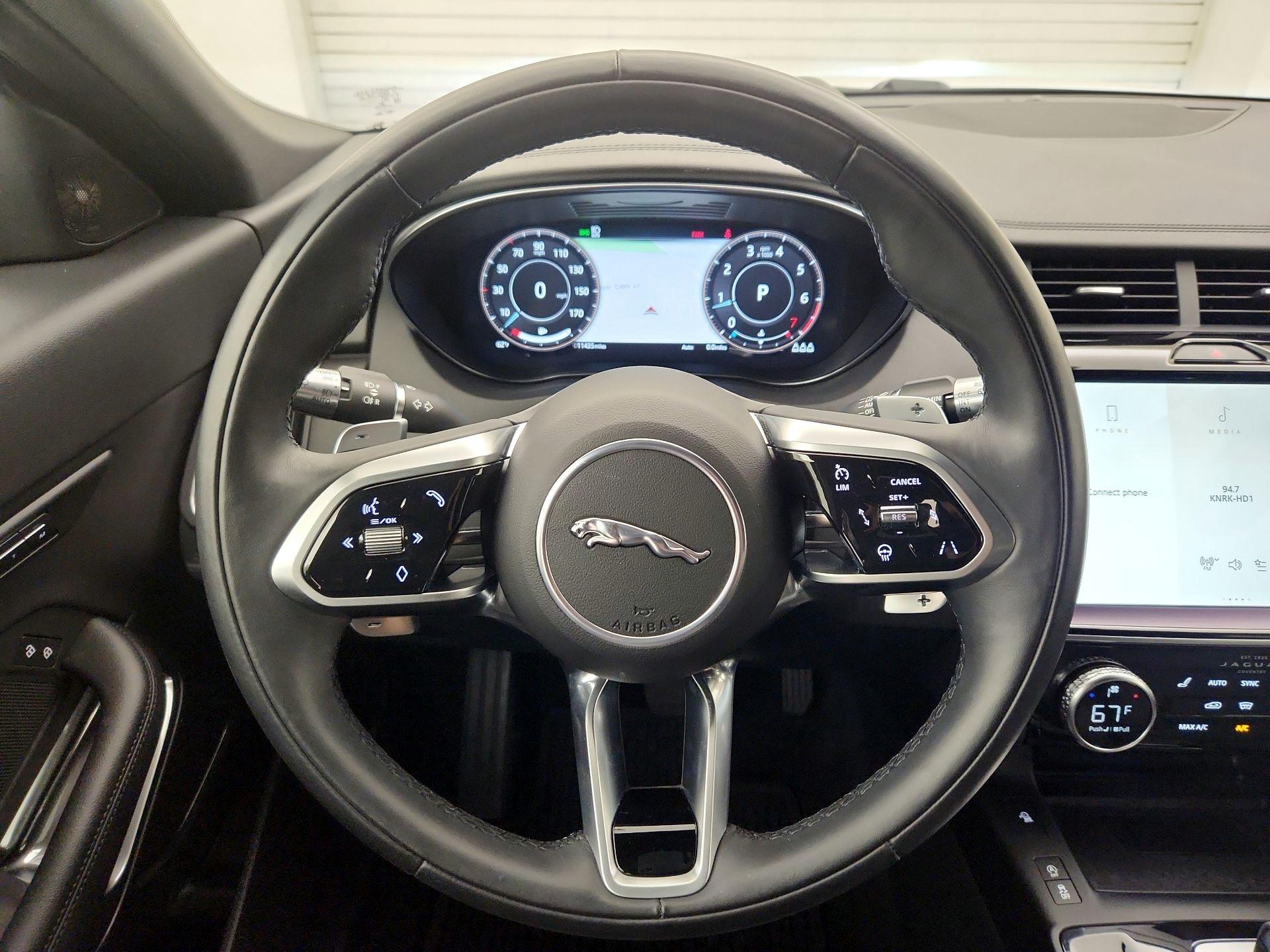 Thumbnail: 2022 Jaguar E-Pace - 10