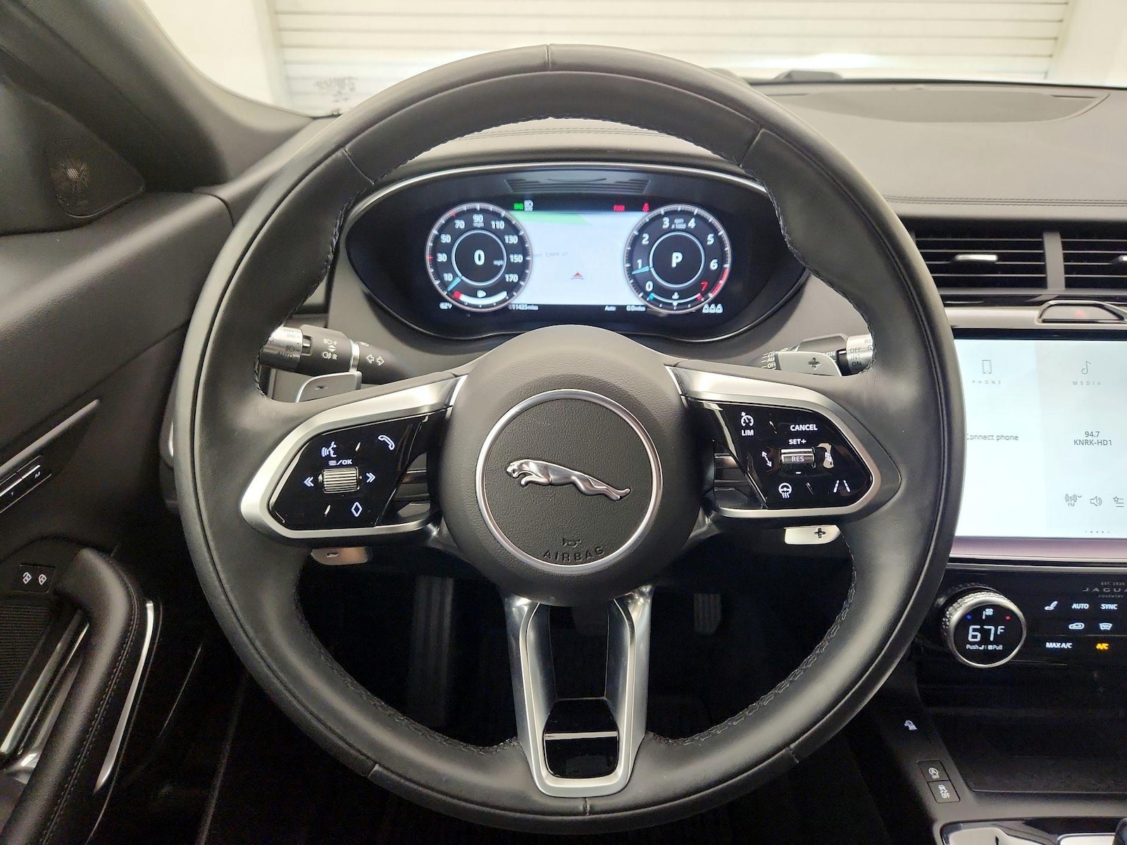 2022 Jaguar E-Pace SE - Photo 11