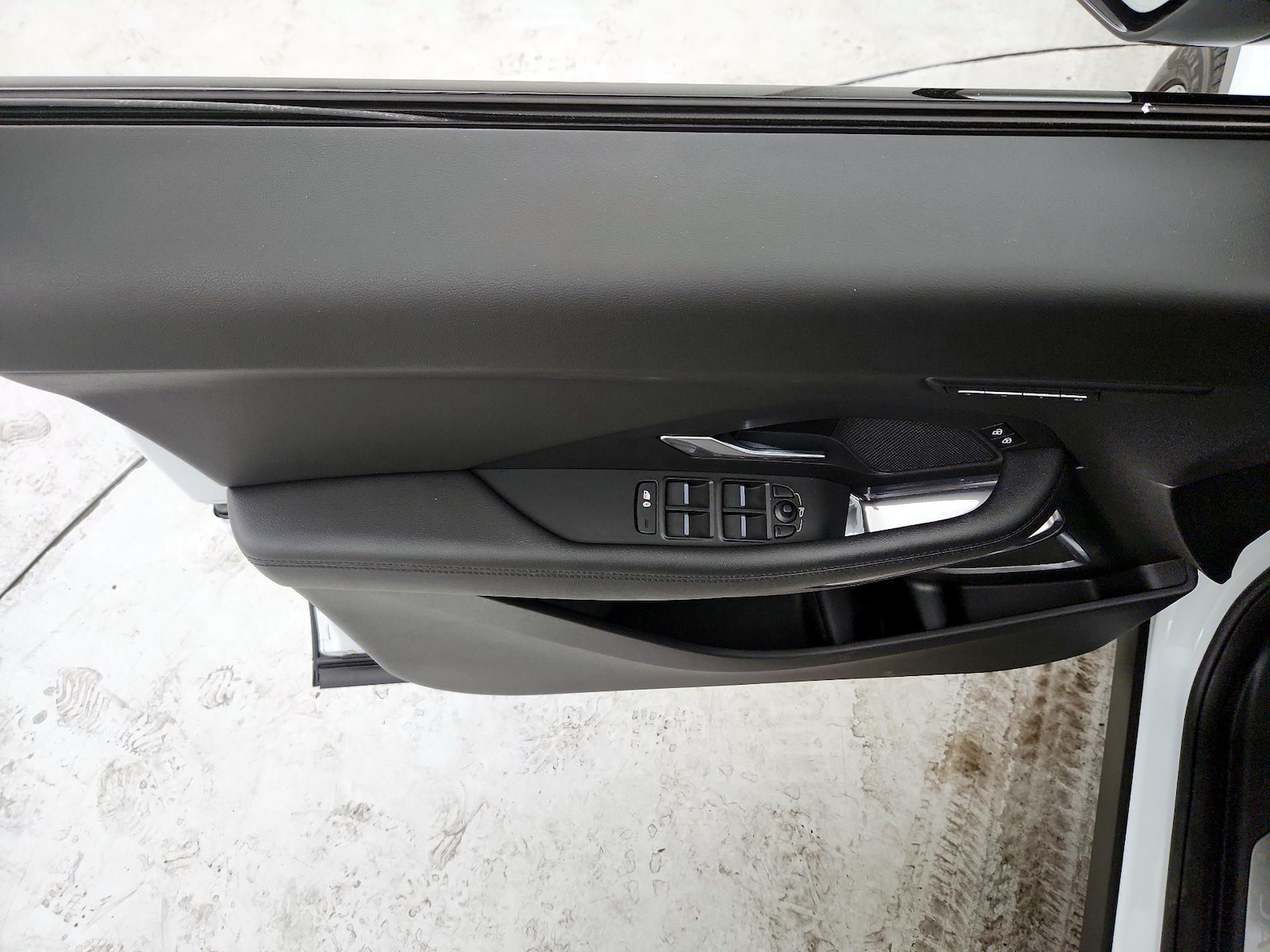 2022 Jaguar E-Pace SE - Photo 13