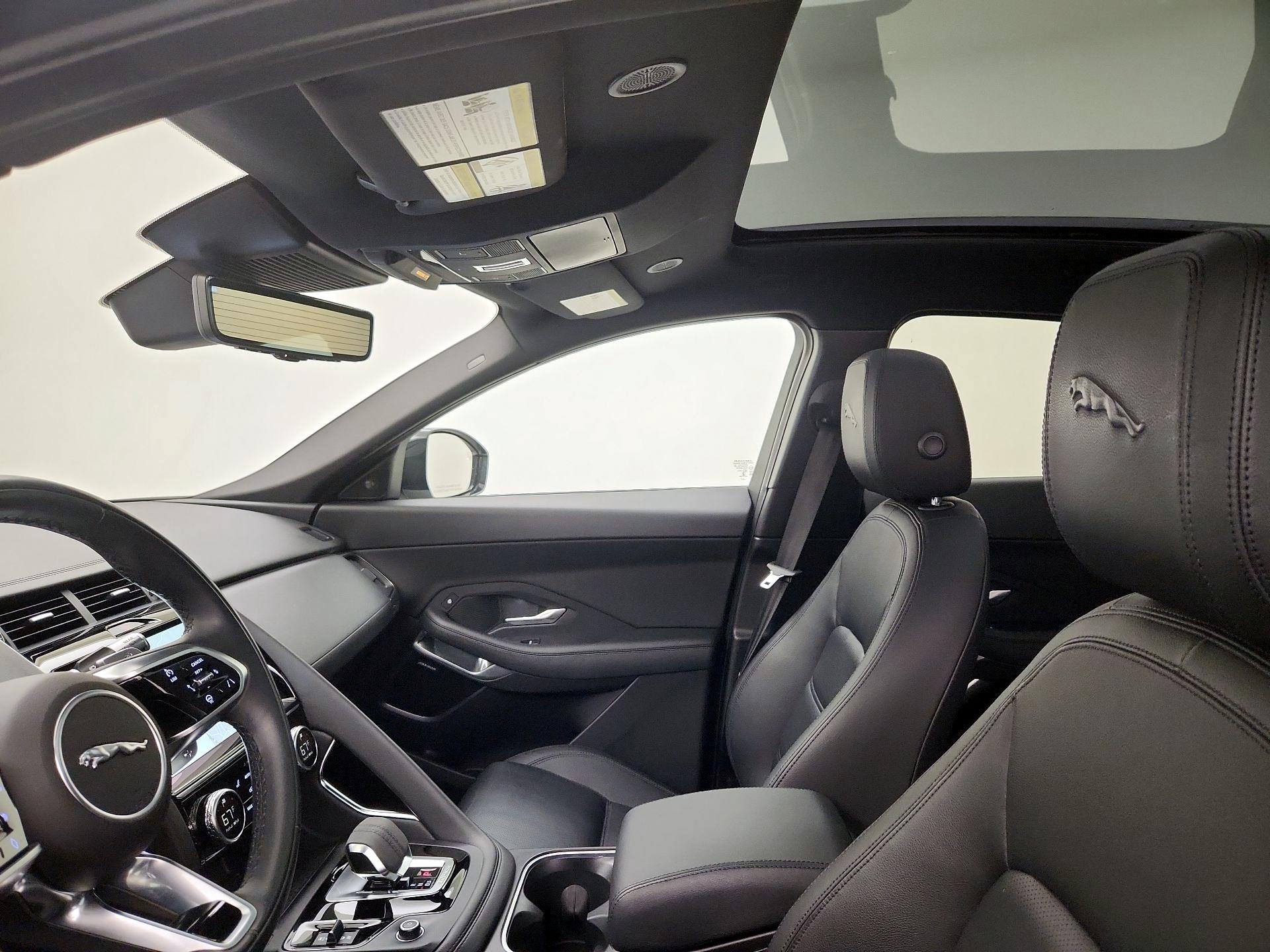 Thumbnail: 2022 Jaguar E-Pace - 20