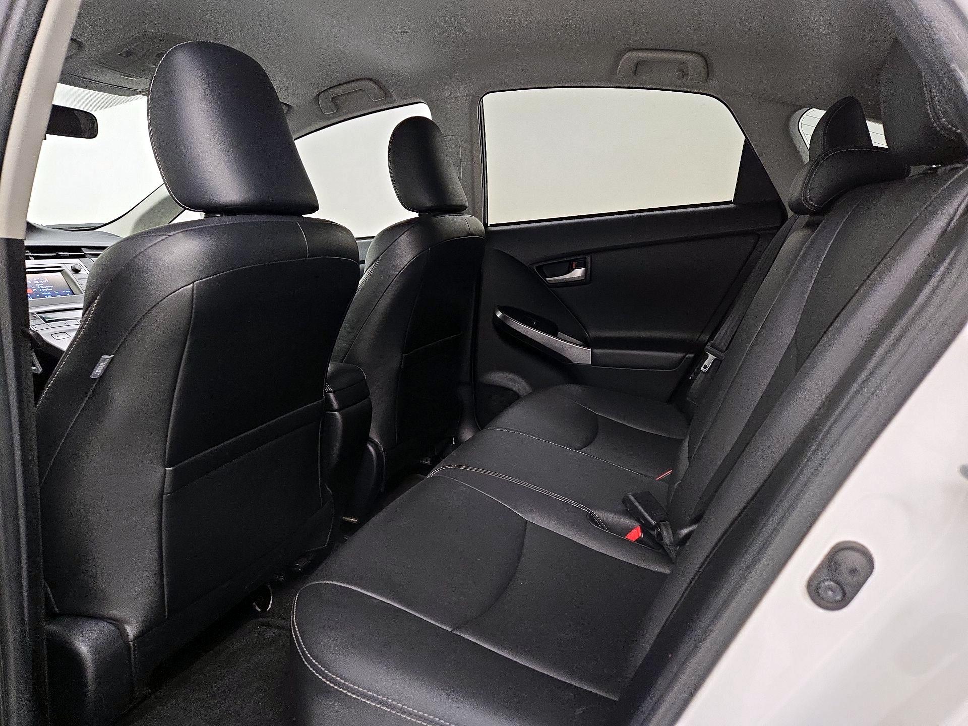 Thumbnail: 2015 Toyota Prius - 19
