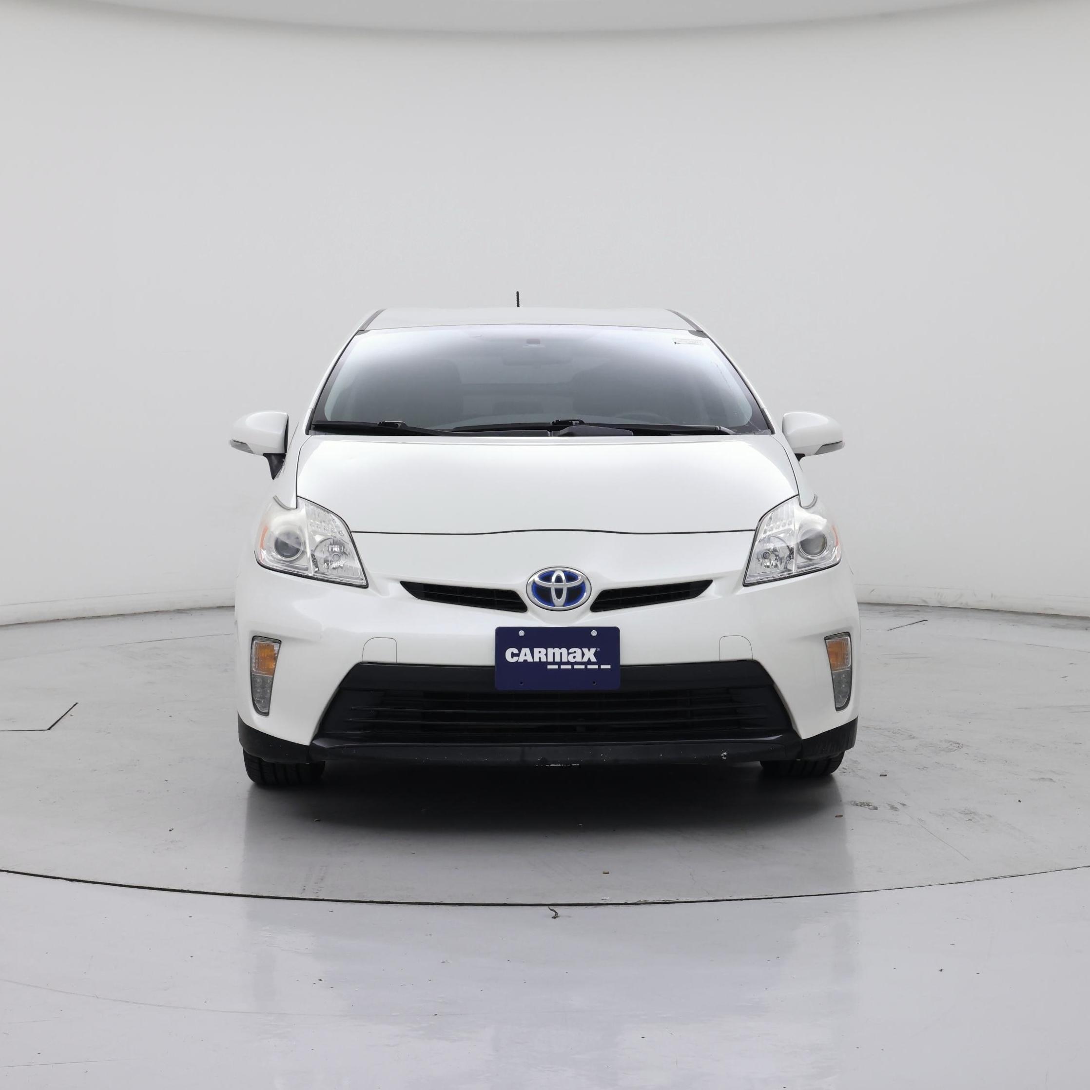 Thumbnail: 2015 Toyota Prius - 5