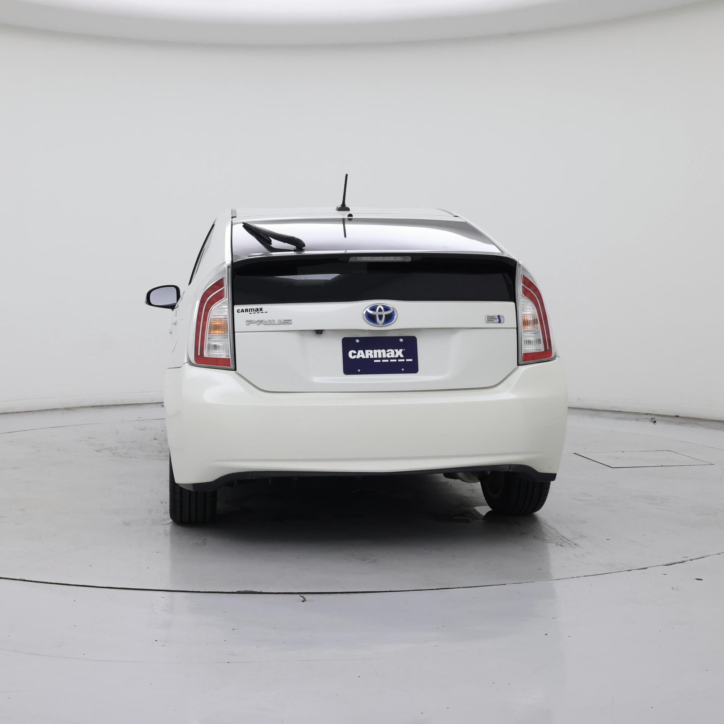 Thumbnail: 2015 Toyota Prius - 6