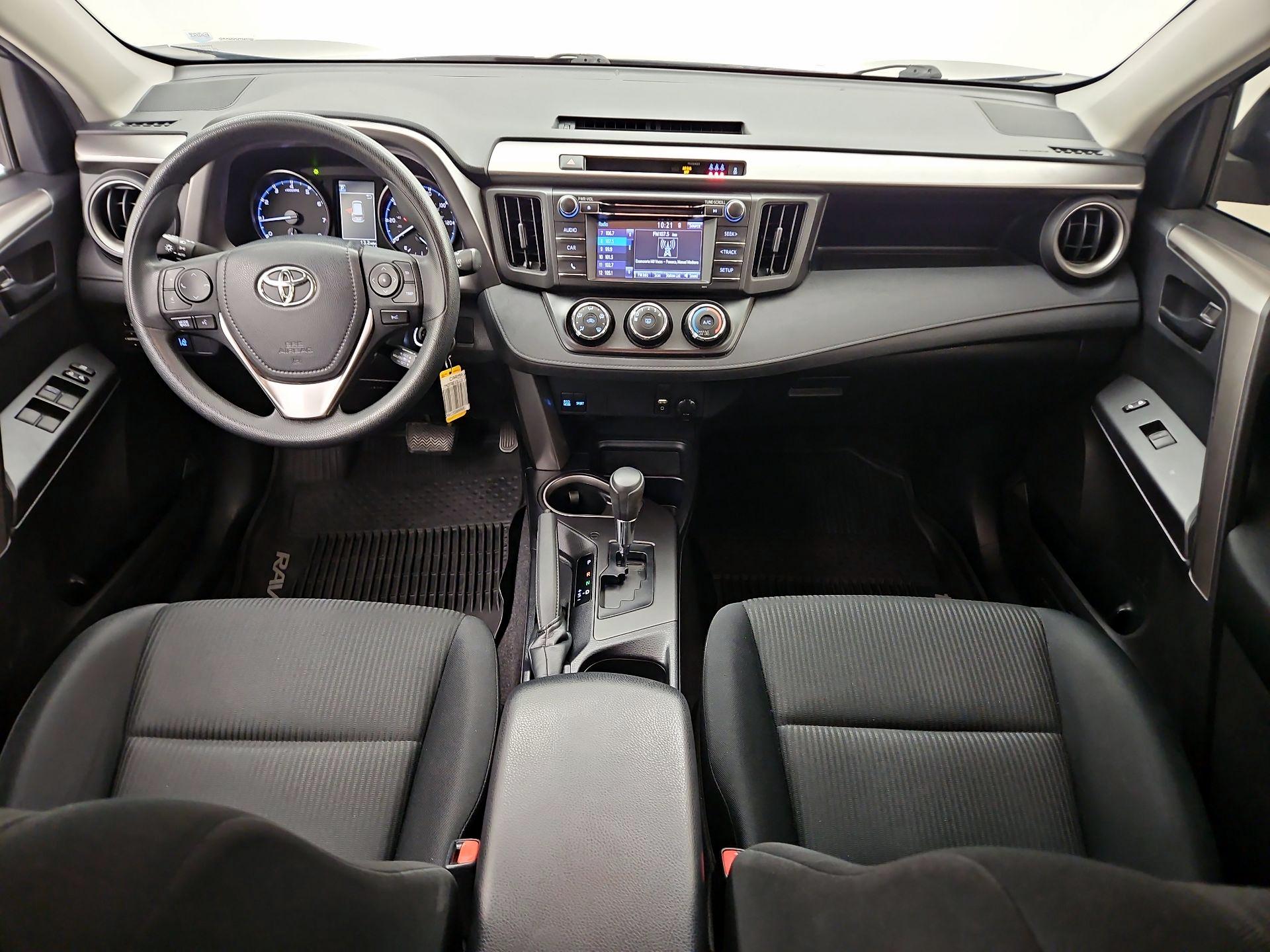 Thumbnail: 2018 Toyota RAV4 - 9