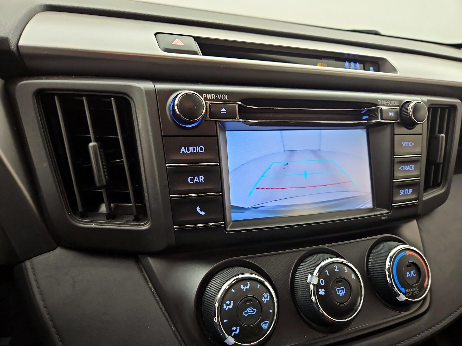 Thumbnail: 2018 Toyota RAV4 - 14