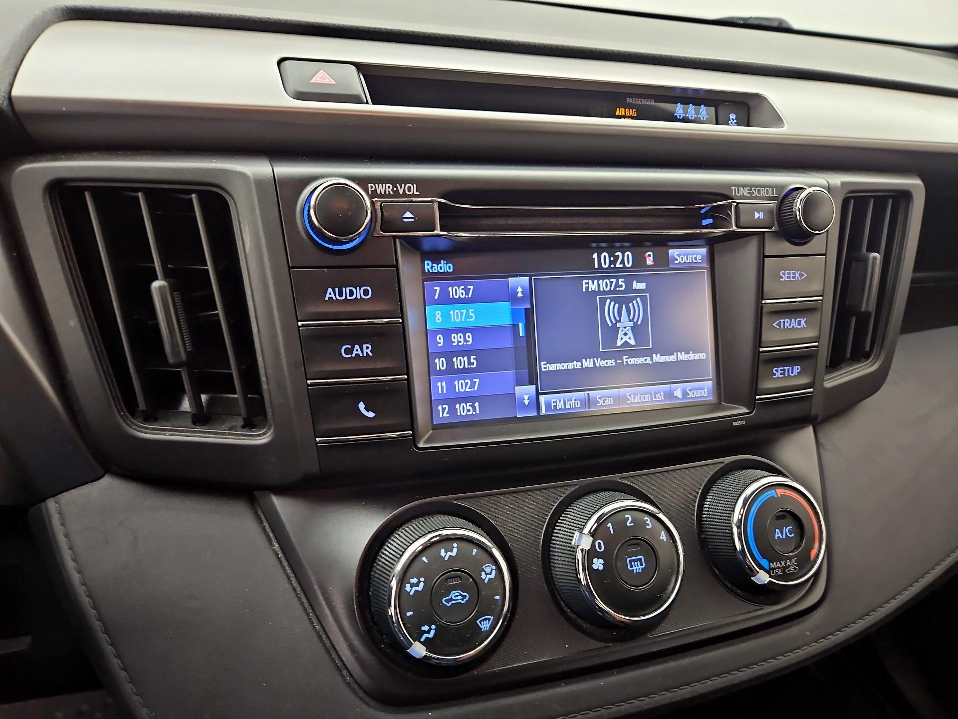 Thumbnail: 2018 Toyota RAV4 - 15