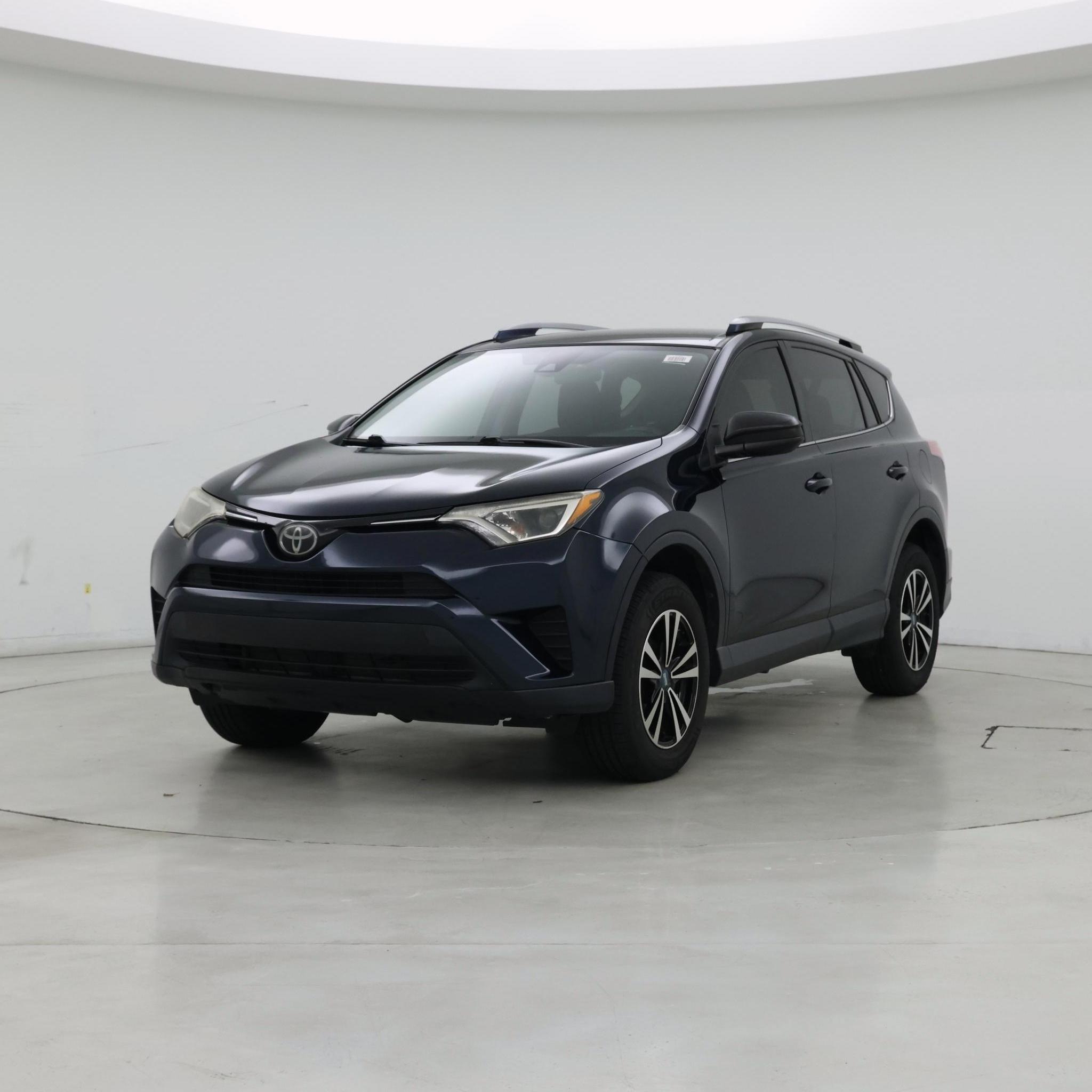 Thumbnail: 2018 Toyota RAV4 - 4
