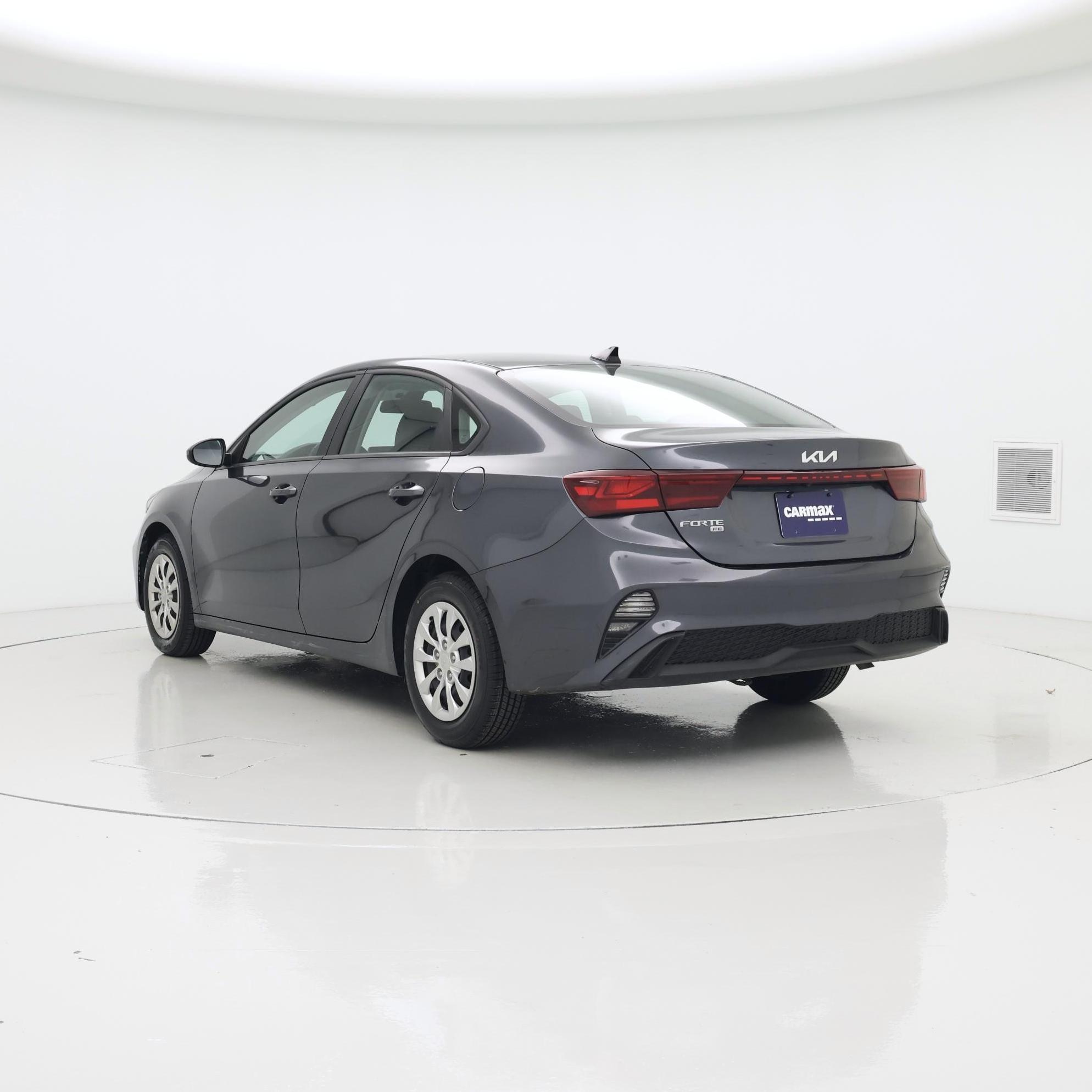 Thumbnail: 2023 Kia Forte - 2