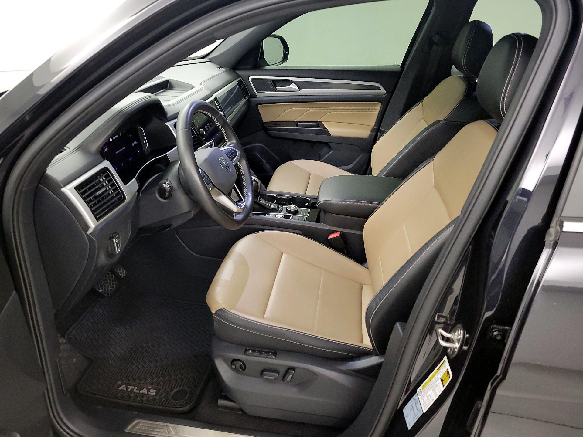 Thumbnail: 2021 Volkswagen Atlas - 11