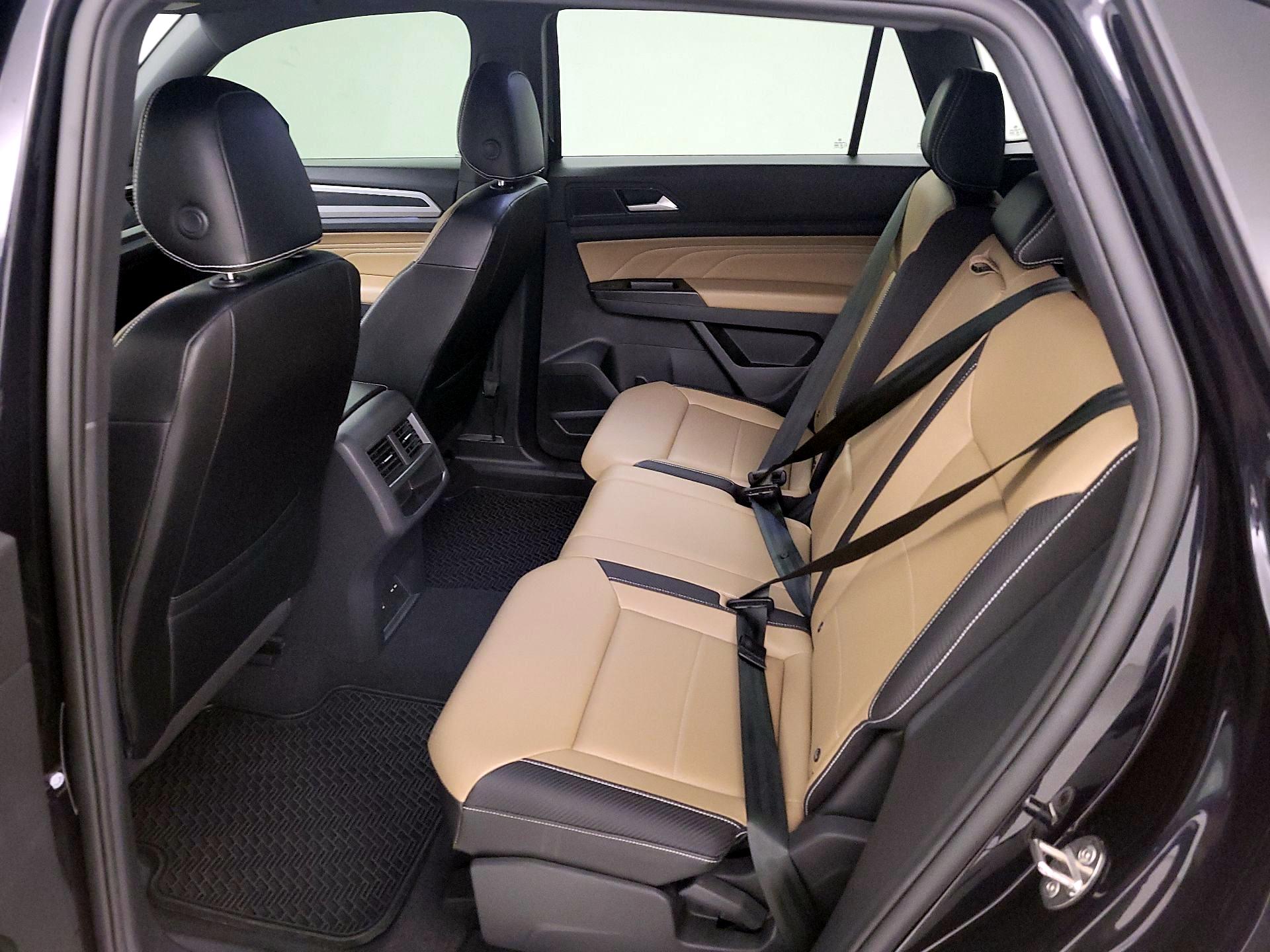 Thumbnail: 2021 Volkswagen Atlas - 20