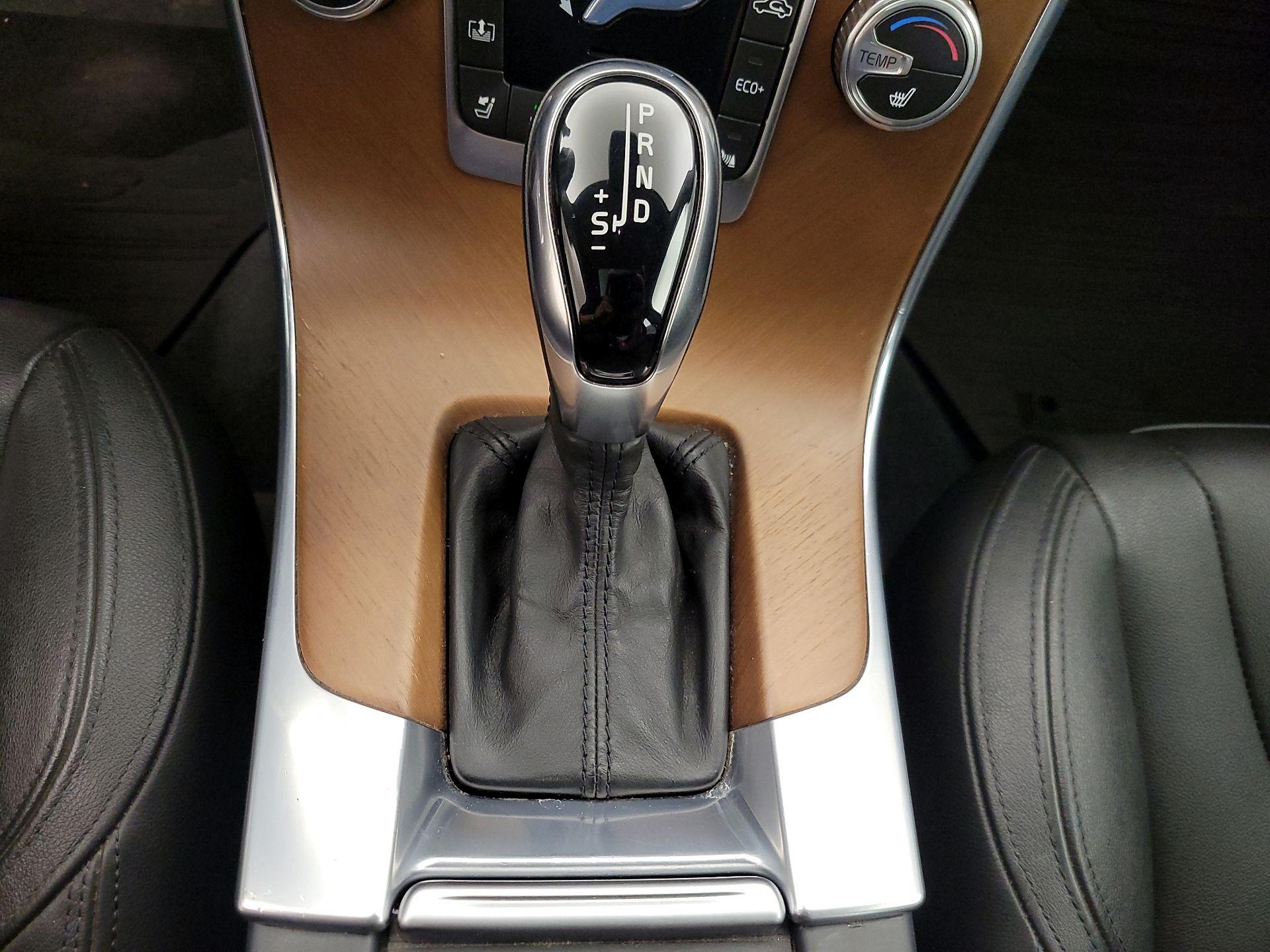 Thumbnail: 2016 Volvo S60 - 18