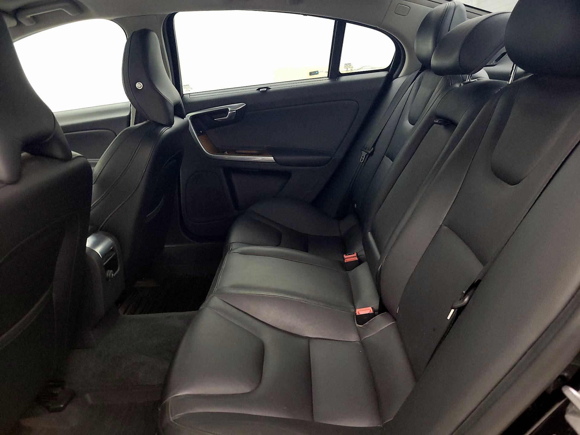 Thumbnail: 2016 Volvo S60 - 20