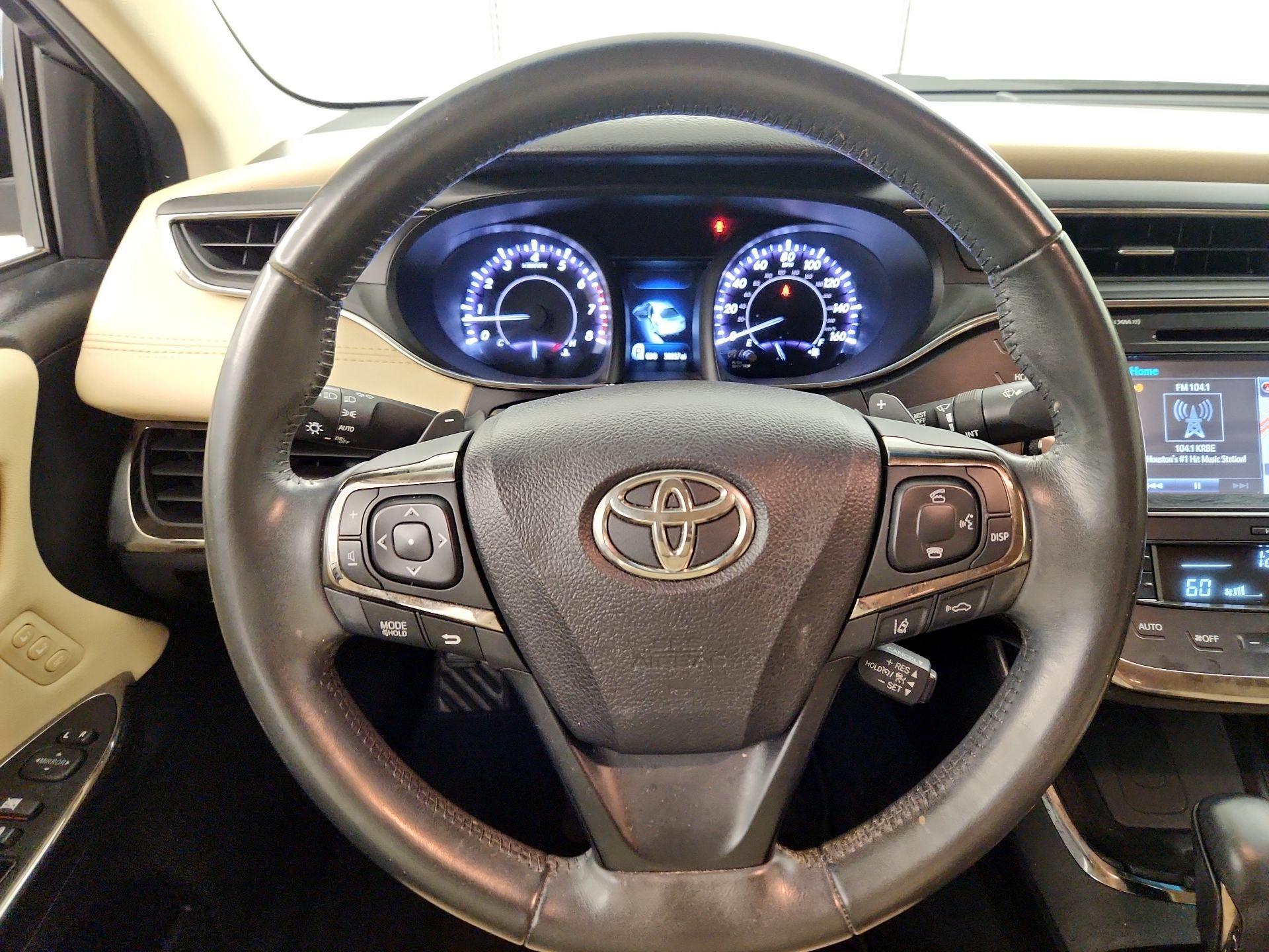 Thumbnail: 2017 Toyota Avalon - 10