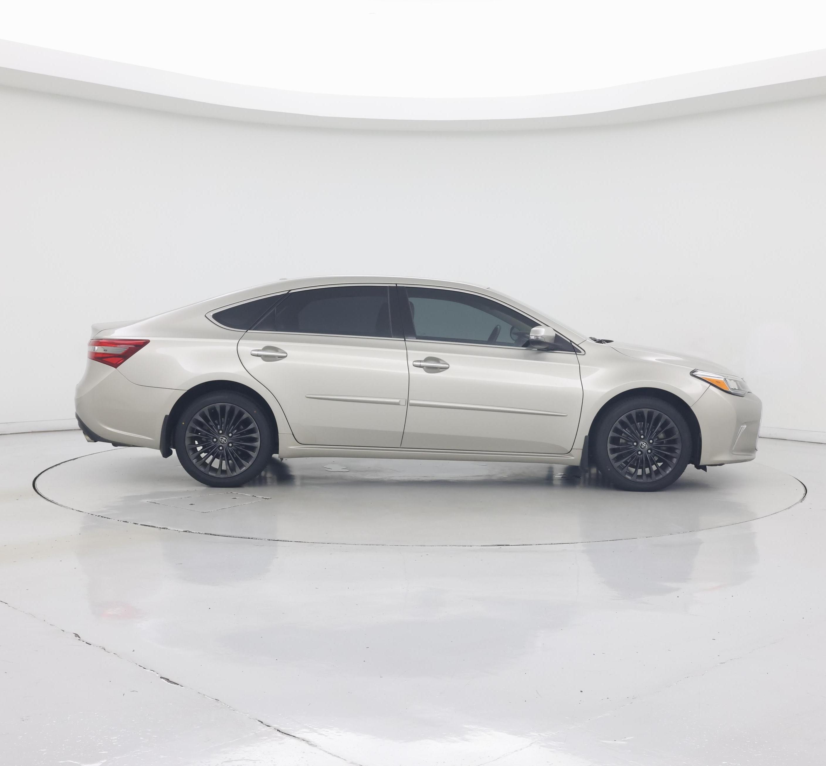 Thumbnail: 2017 Toyota Avalon - 7