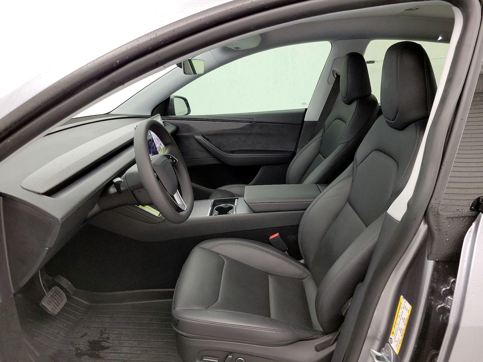 2026 Tesla Model Y Long Range - Photo 12