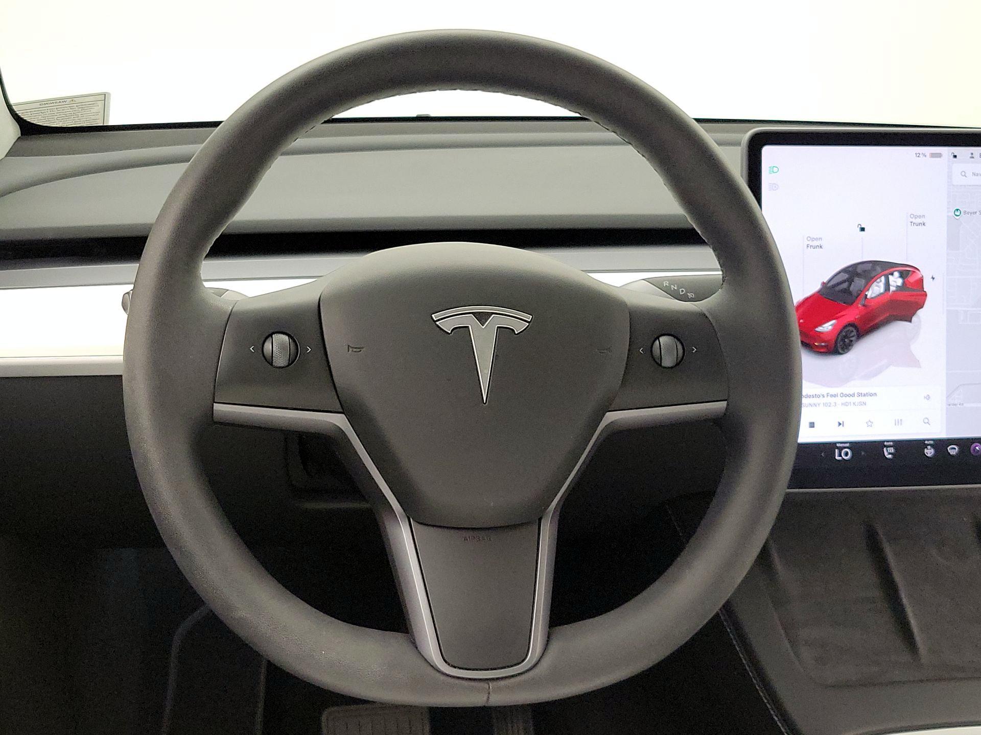 Thumbnail: 2023 Tesla Model Y - 10