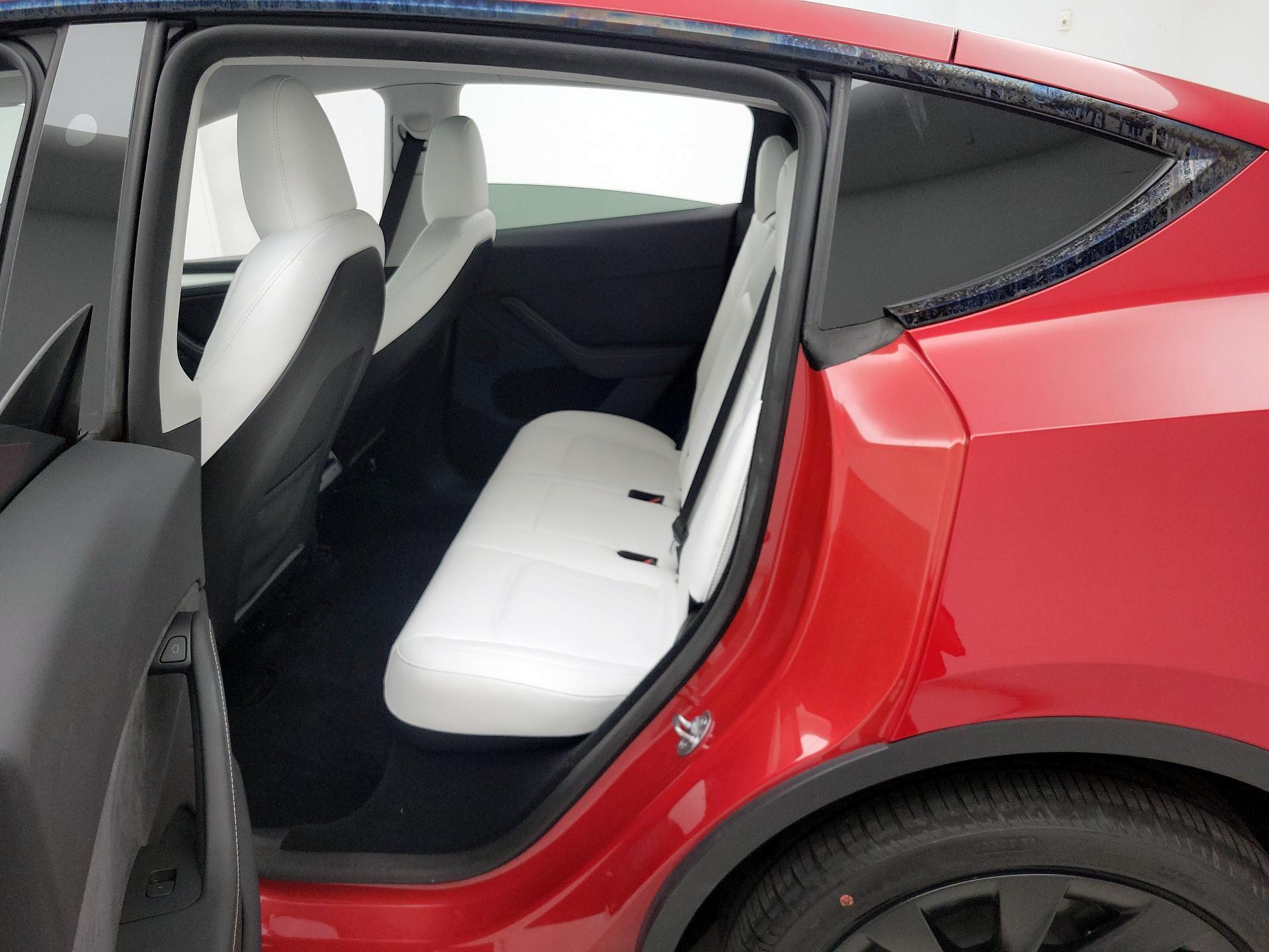 Thumbnail: 2023 Tesla Model Y - 19