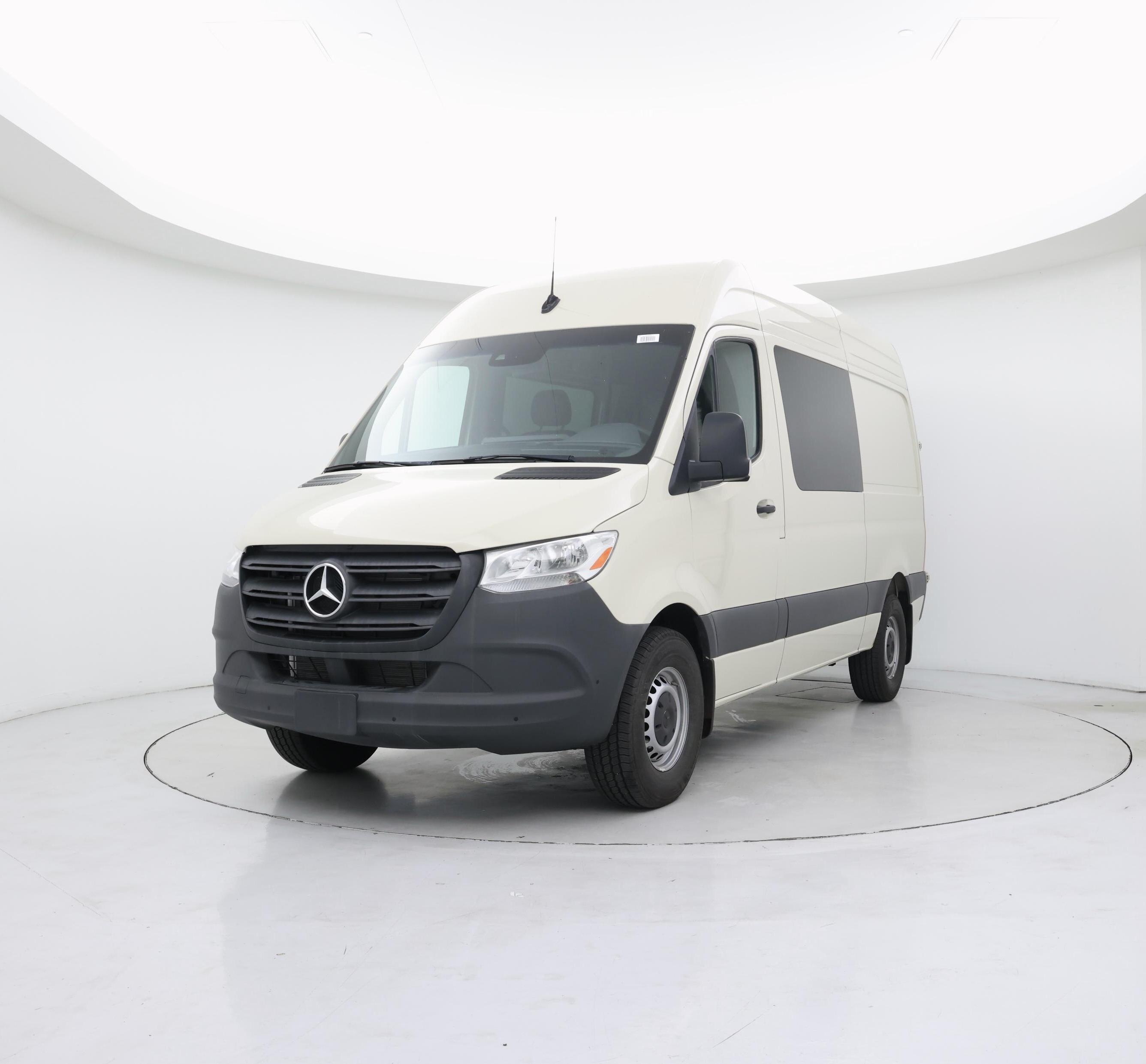 Thumbnail: 2024 Mercedes-Benz Sprinter - 4