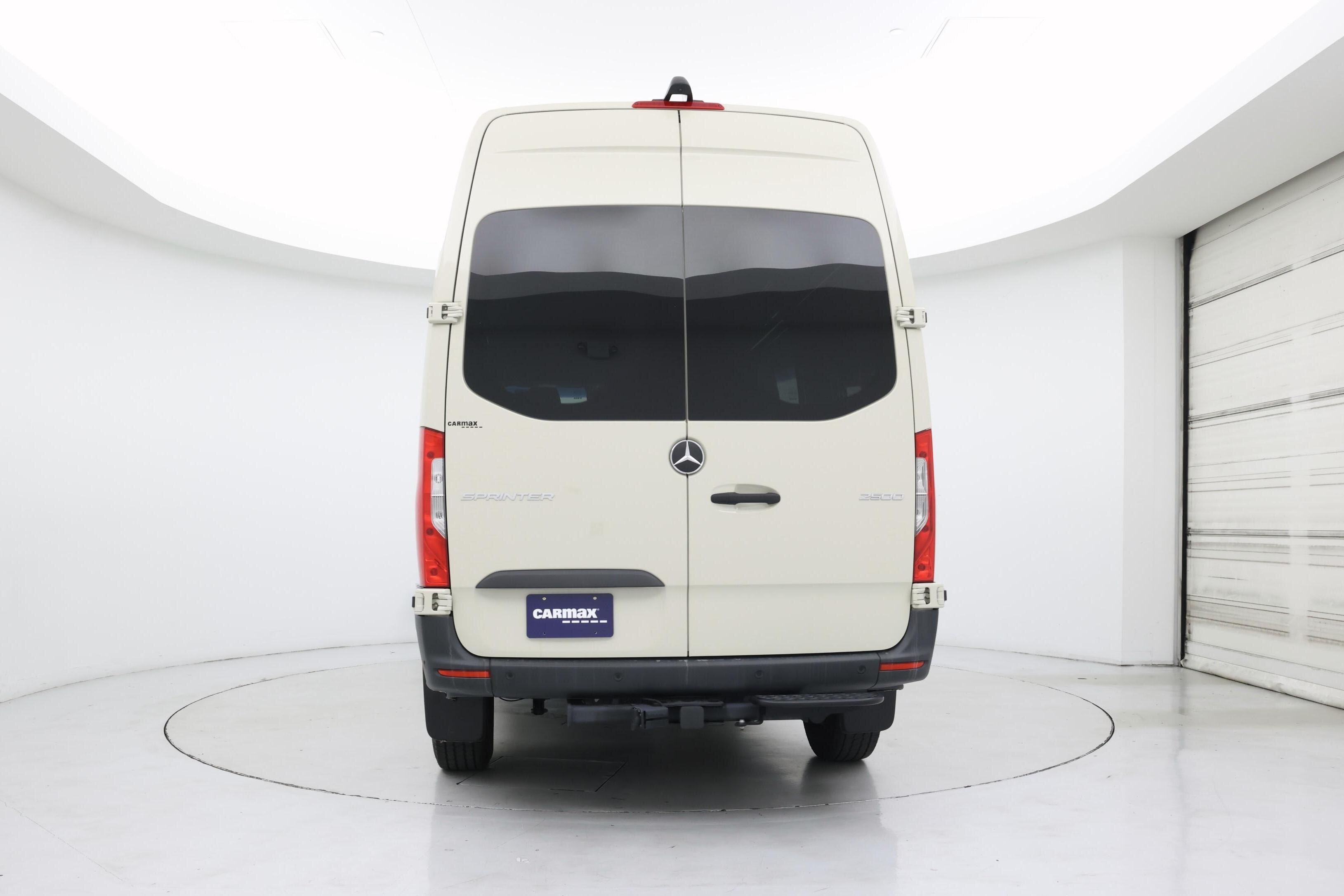 Thumbnail: 2024 Mercedes-Benz Sprinter - 6