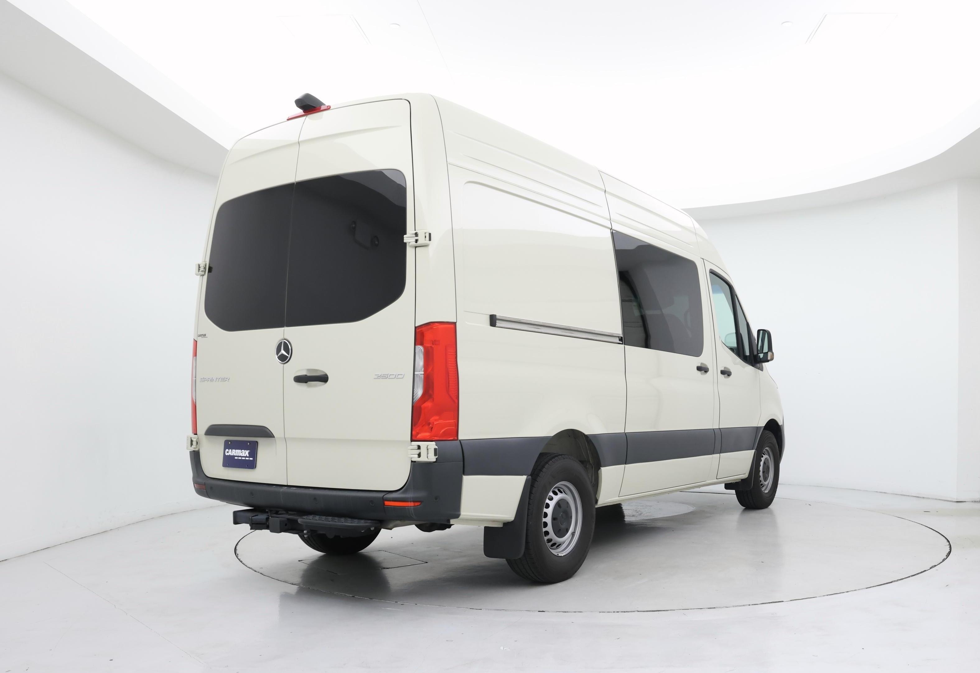 Thumbnail: 2024 Mercedes-Benz Sprinter - 8